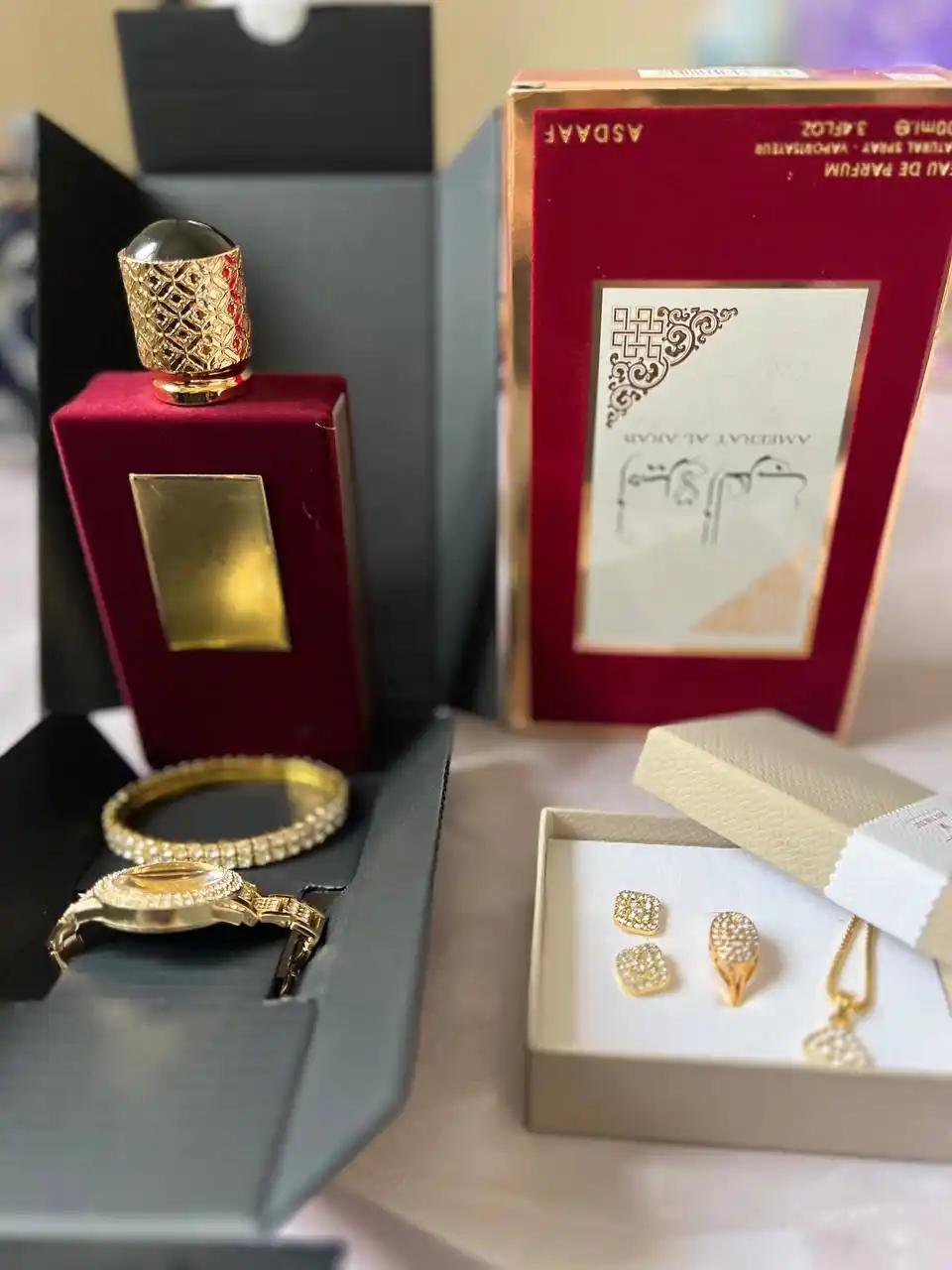 Ayollar uchun sovg'a, parfyumlangan suv, Ameerat Al Arab, 100 ml