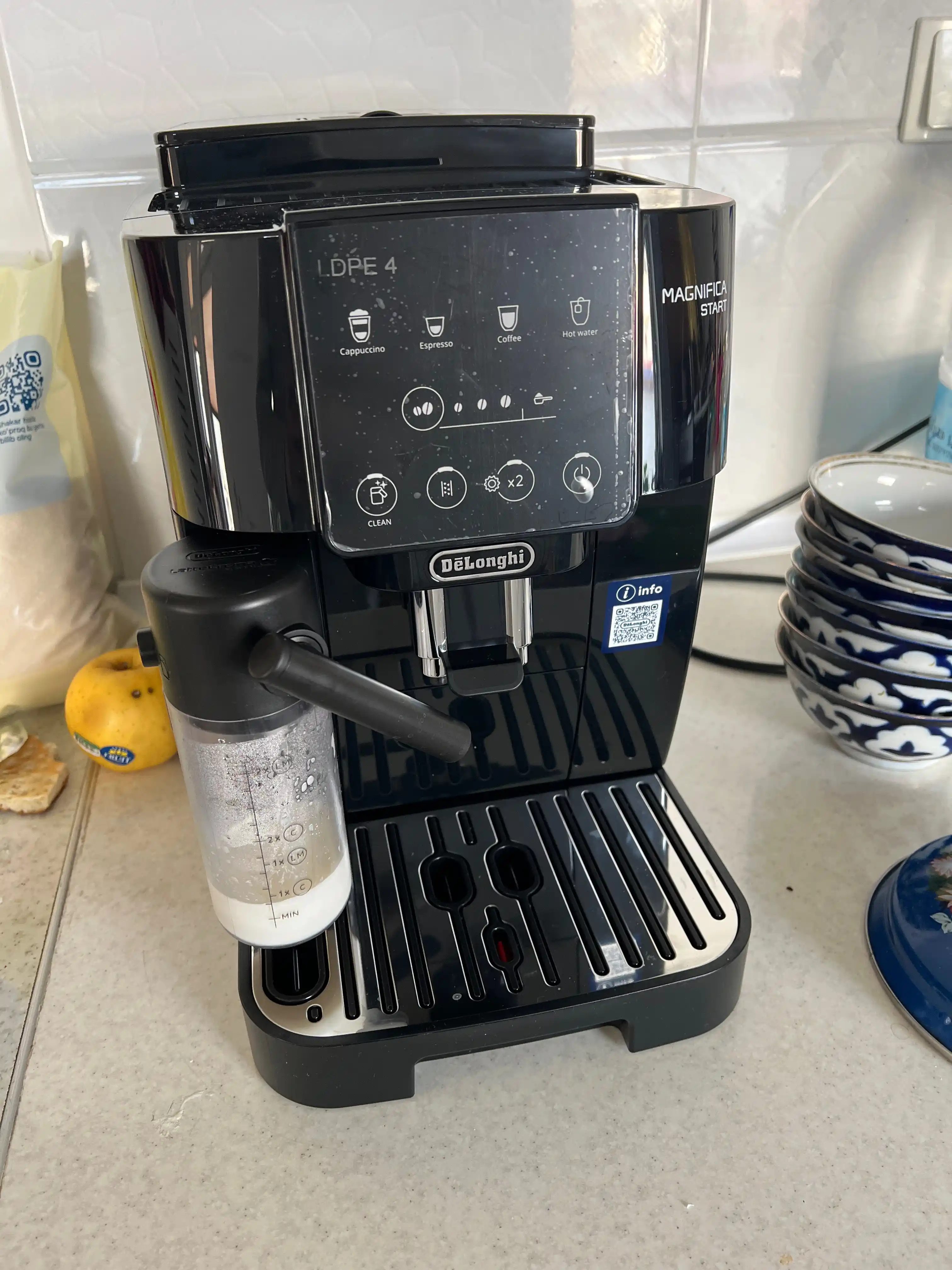 DeLonghi ECAM220.60.B Magnifica Start avtomatik qahva mashinasi LatteCrema