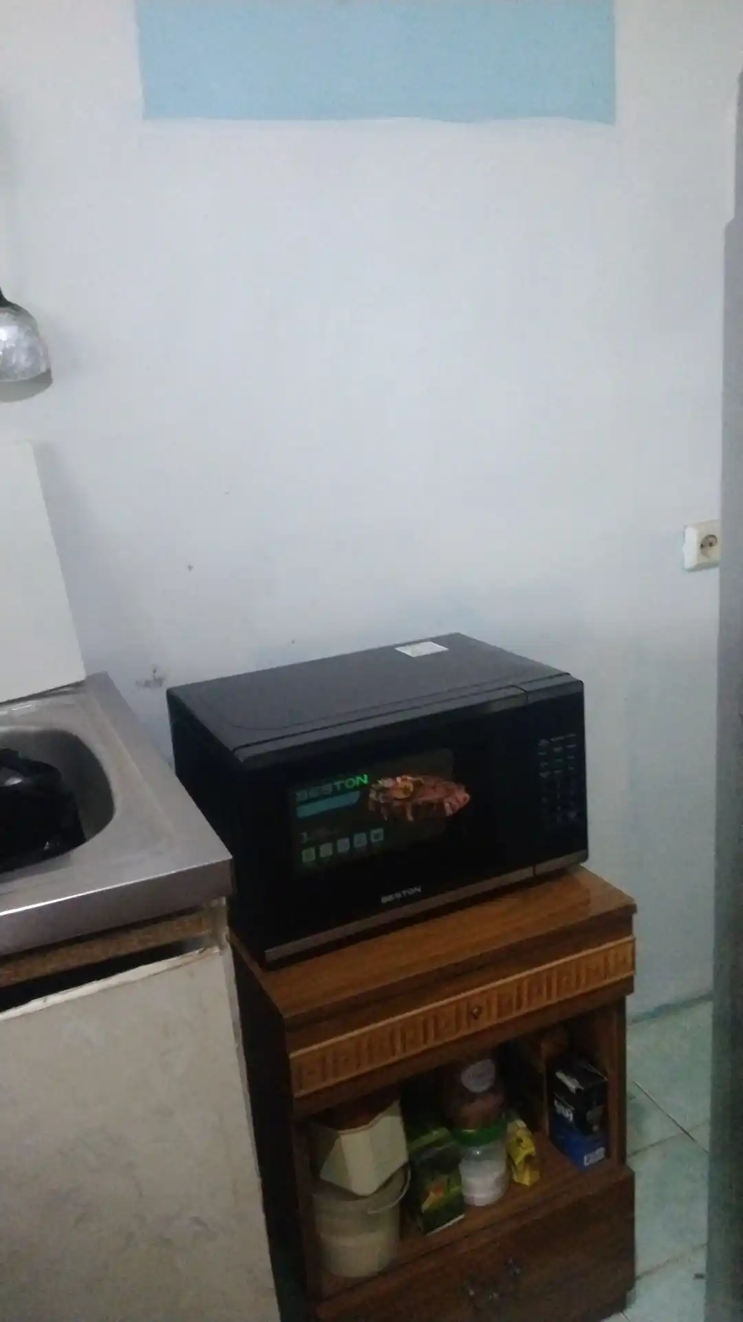 BESTON mikroto'lqinli pechi 20L 700W — 3 yillik kafolat, mikrovolnovka