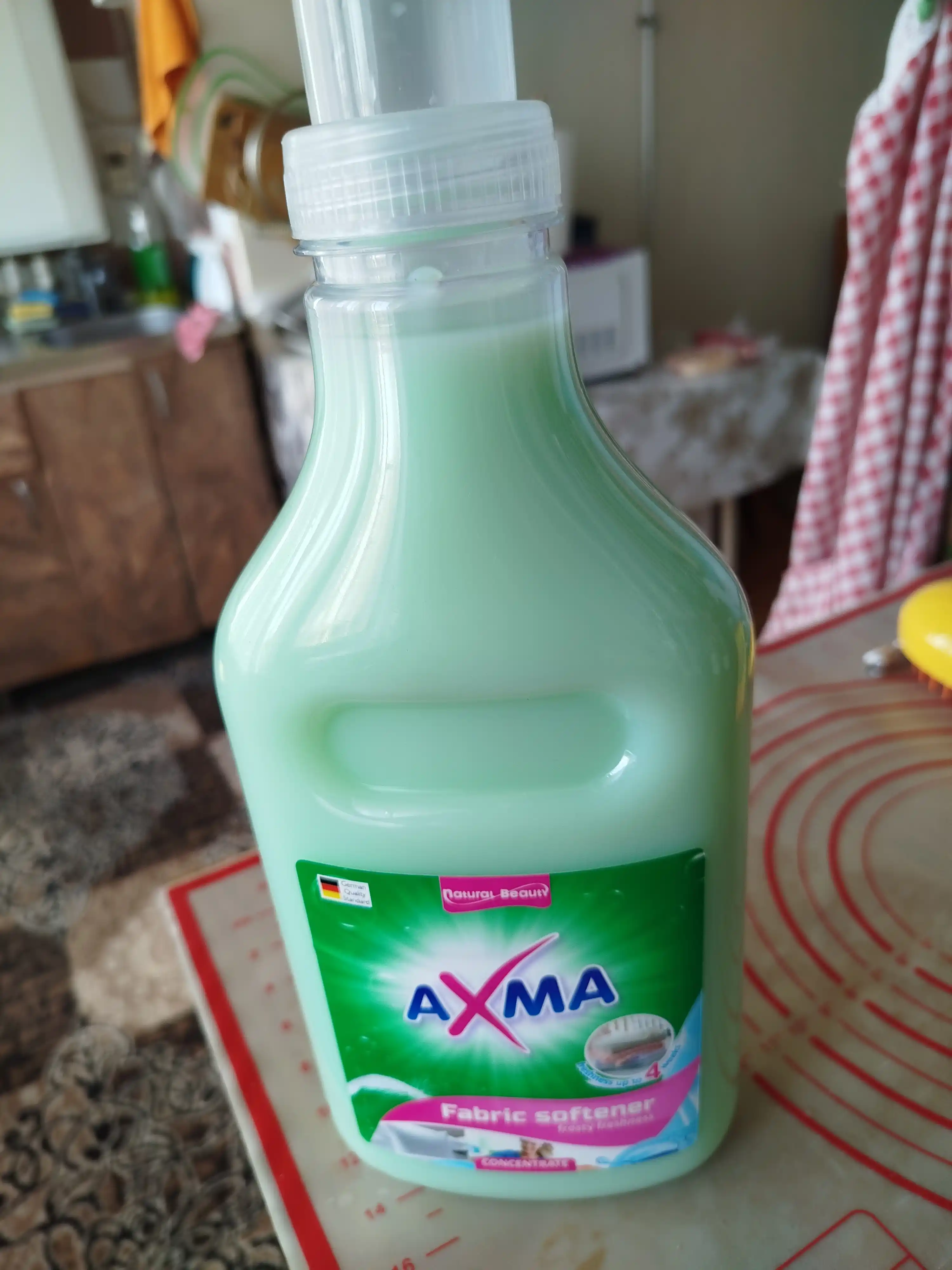 Кондиционер для белья AXMA  Морозная свежесть 1,5 л