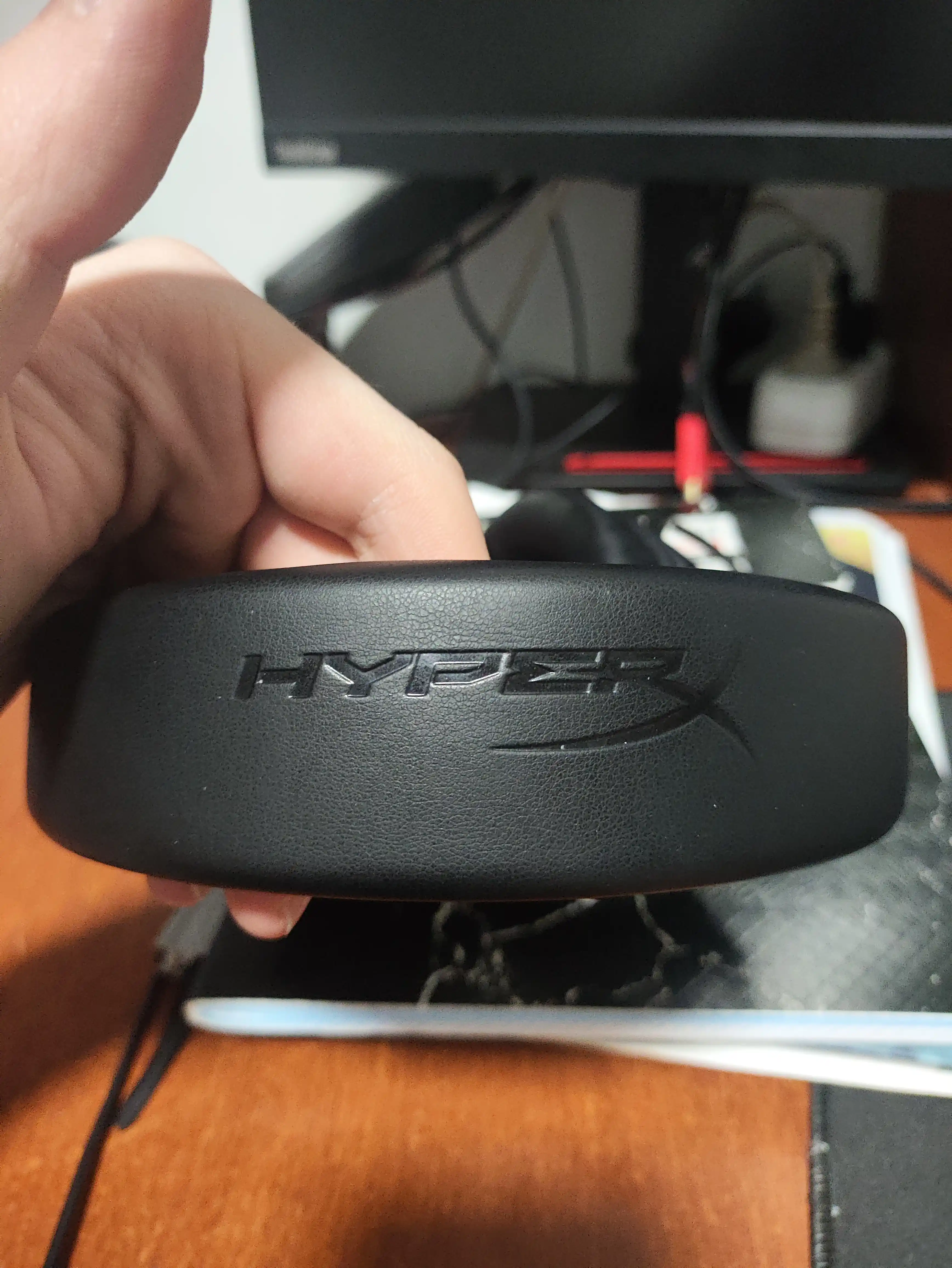 Simsiz o‘yin quloqchinlar HyperX Cloud III Wireless