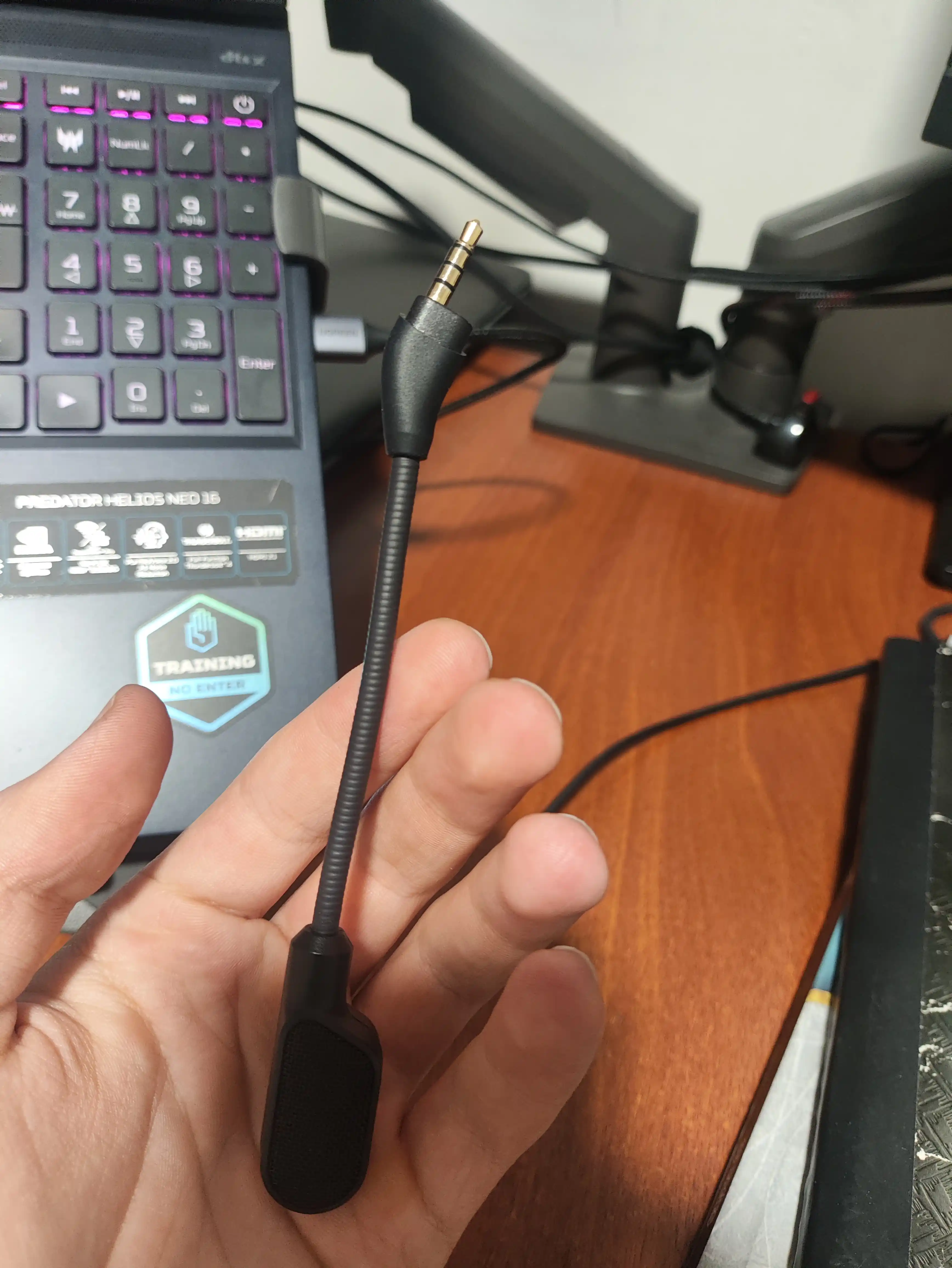 Simsiz o‘yin quloqchinlar HyperX Cloud III Wireless