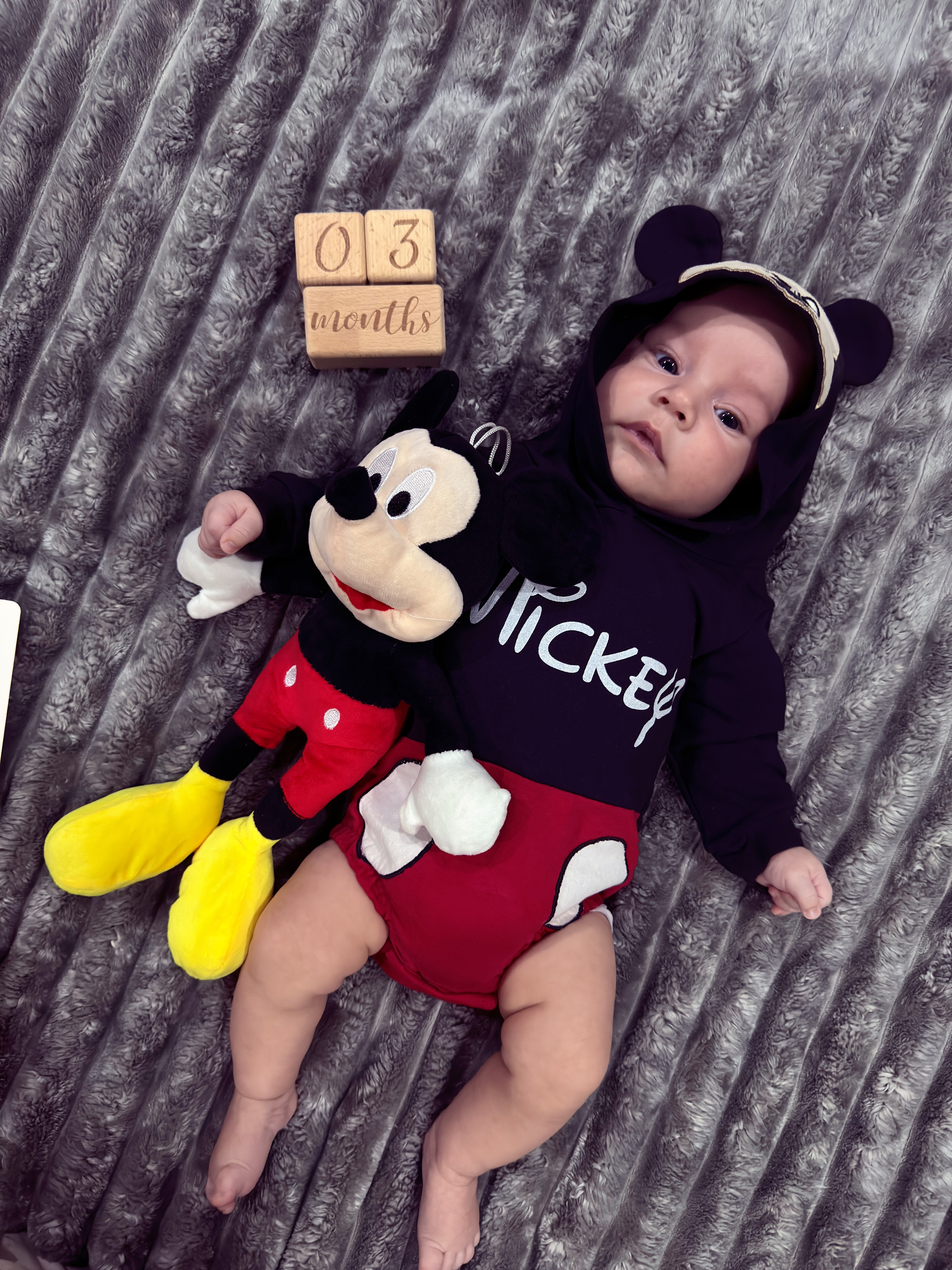Плюшевая игрушка Mickey Mouse — мягкий кукольный персонаж для детей