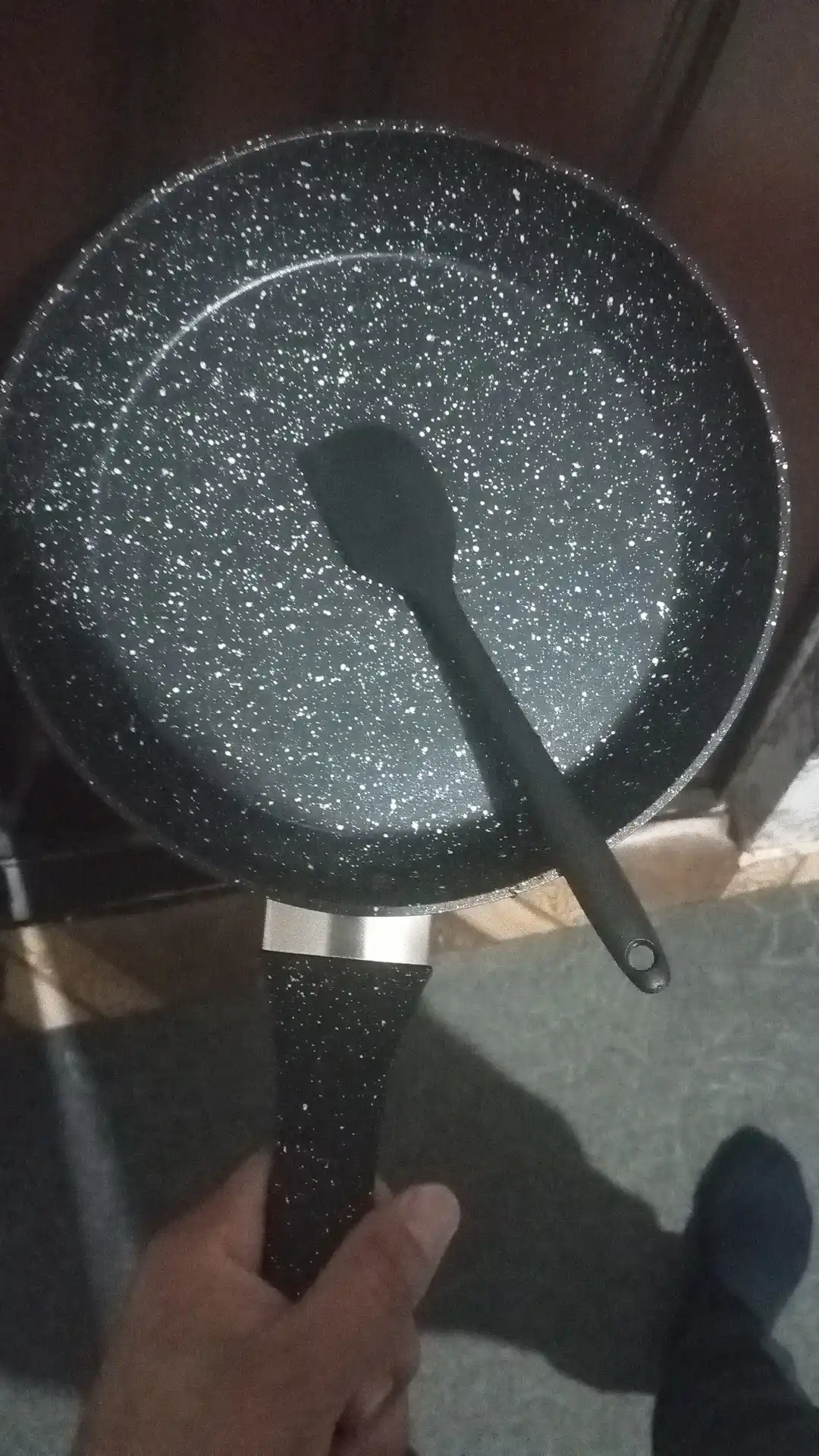 Tongi nonushta va yengil taomlar uchun tova qopqog'i bilan CULICHEF