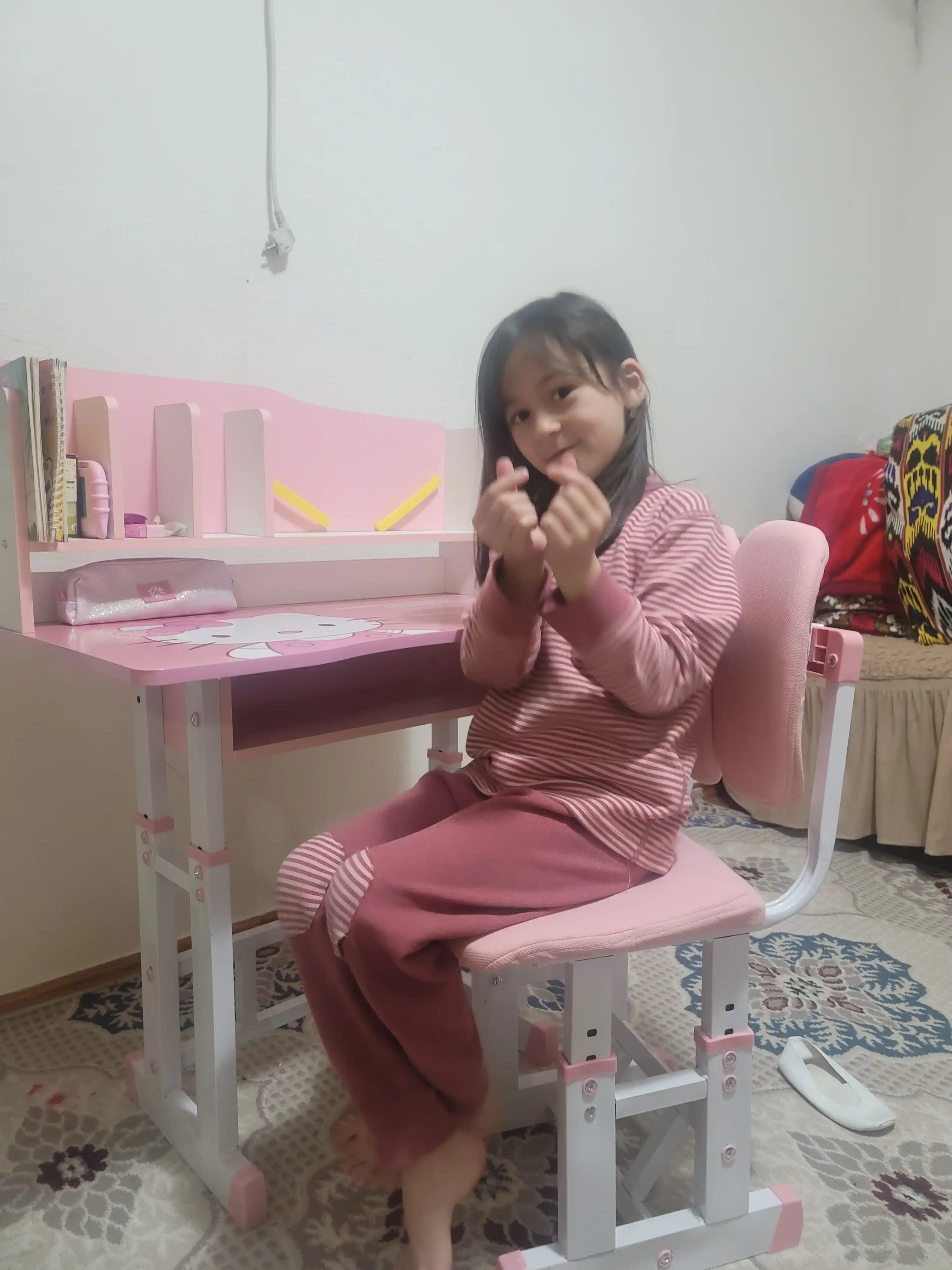 Детские парты и стулья, набор регулируемой высоты, Hello Kitty, космос, супергерои