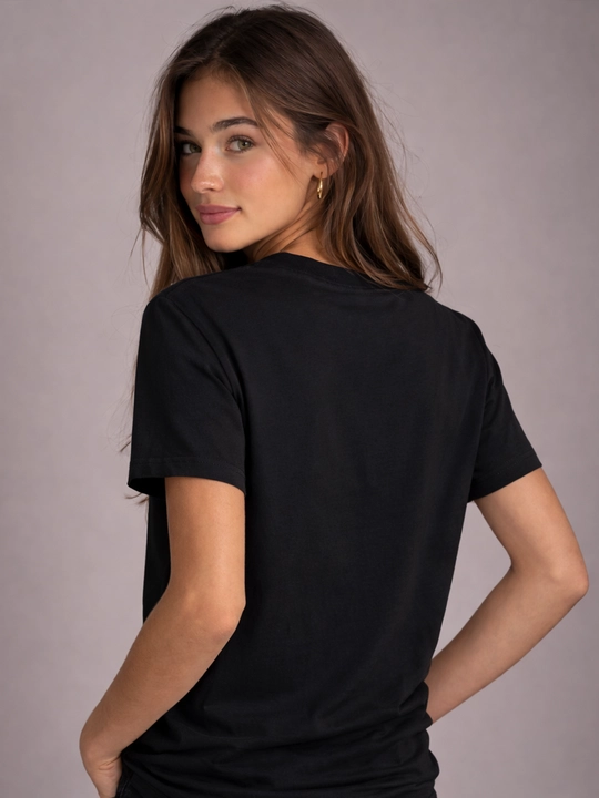 Oddiy futbolka, Minimal Yozuvsiz Futbolka unisex , Oq futbolka Qora futbolka