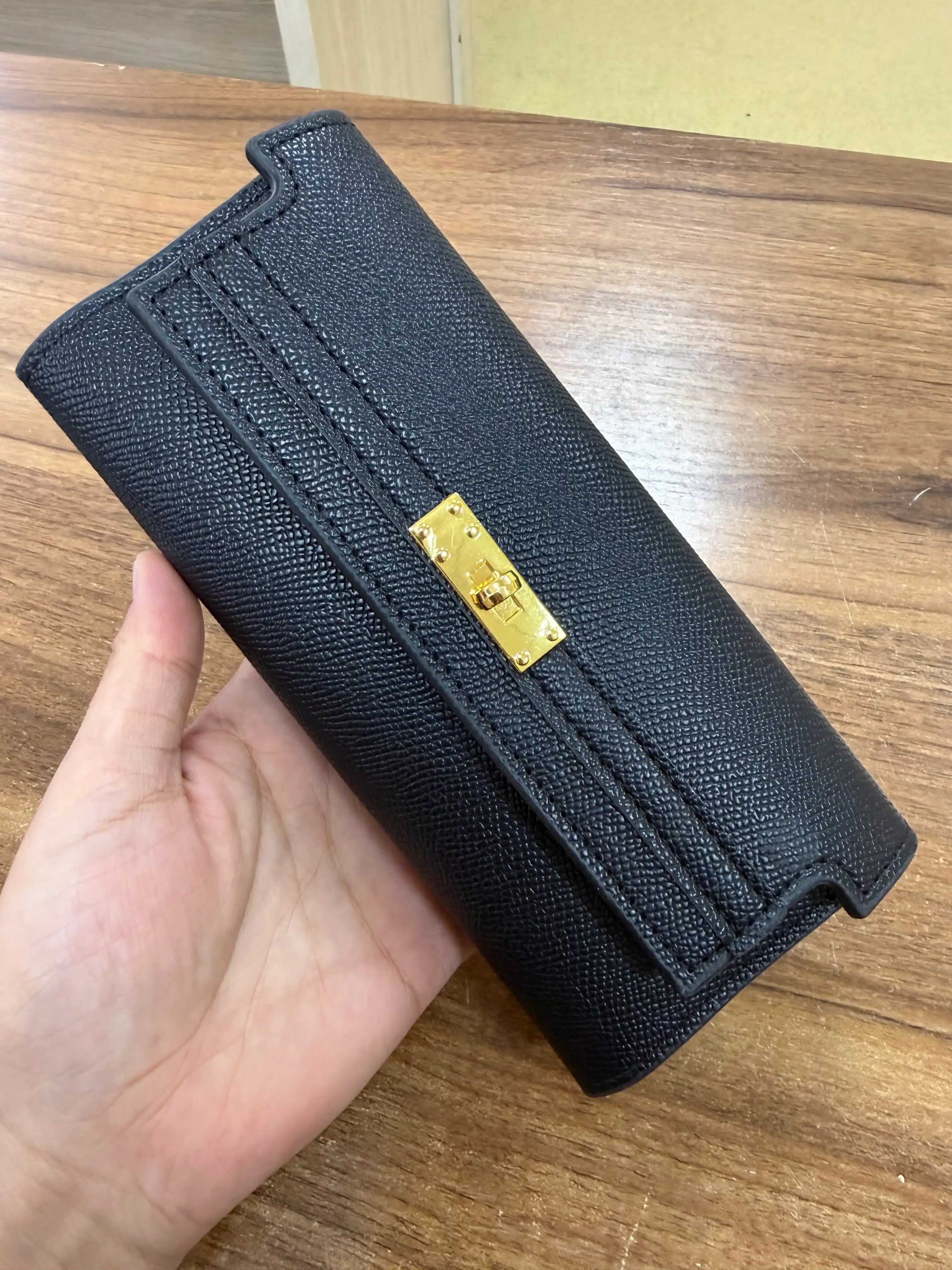 Ayollar hamyoni, ekocharm, kartalar himoyasi anti-RFID
