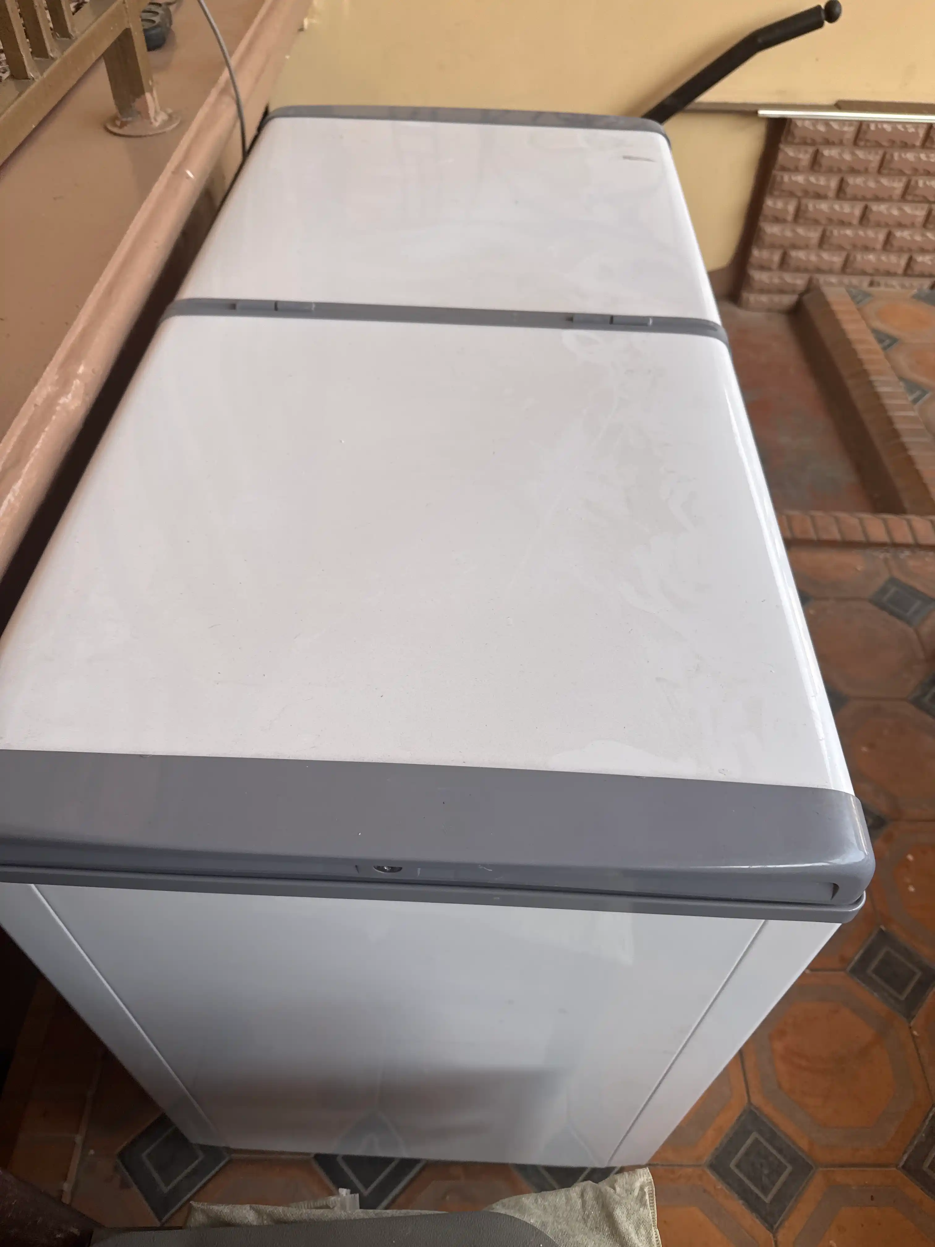 Морозильник Kleo KDF 300, 220 л, R600a, до -23C, энергоэффективный морозильный ларь