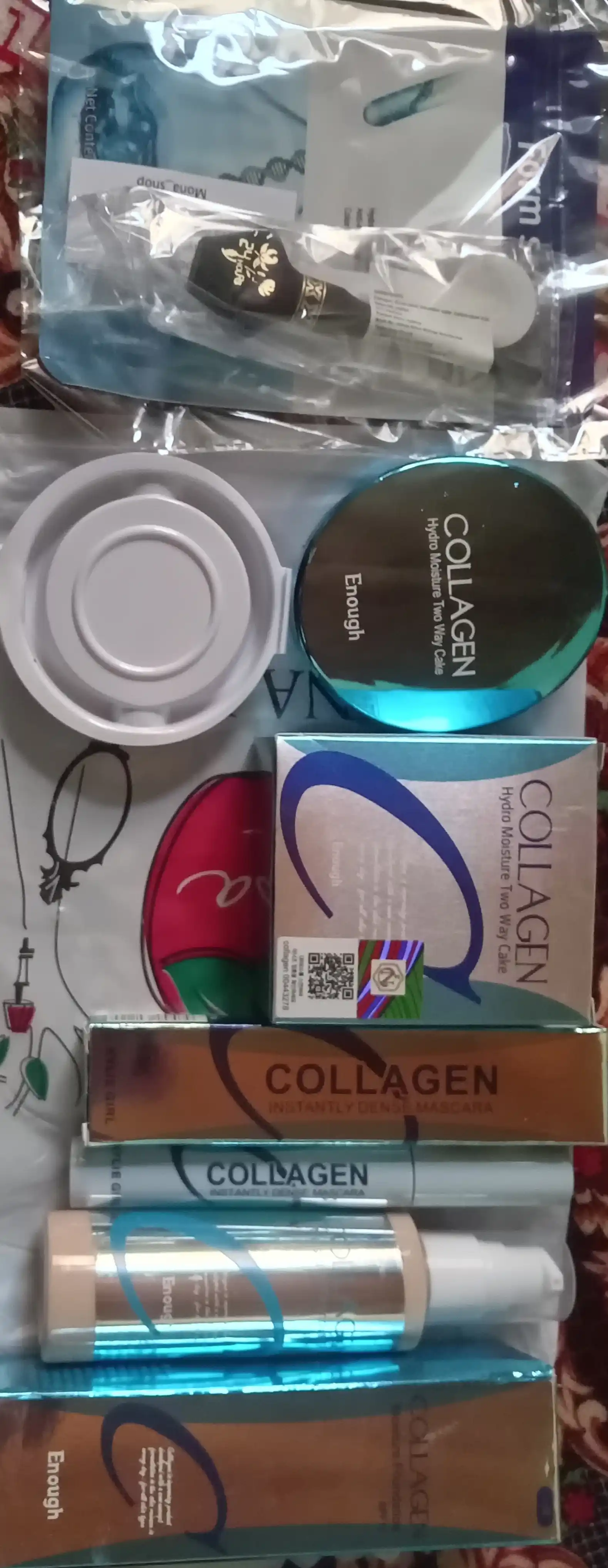Collagen 3 tasi 1 ta yuz parvarishi kosmetika to‘plami — sovg‘a go‘zallik boxi