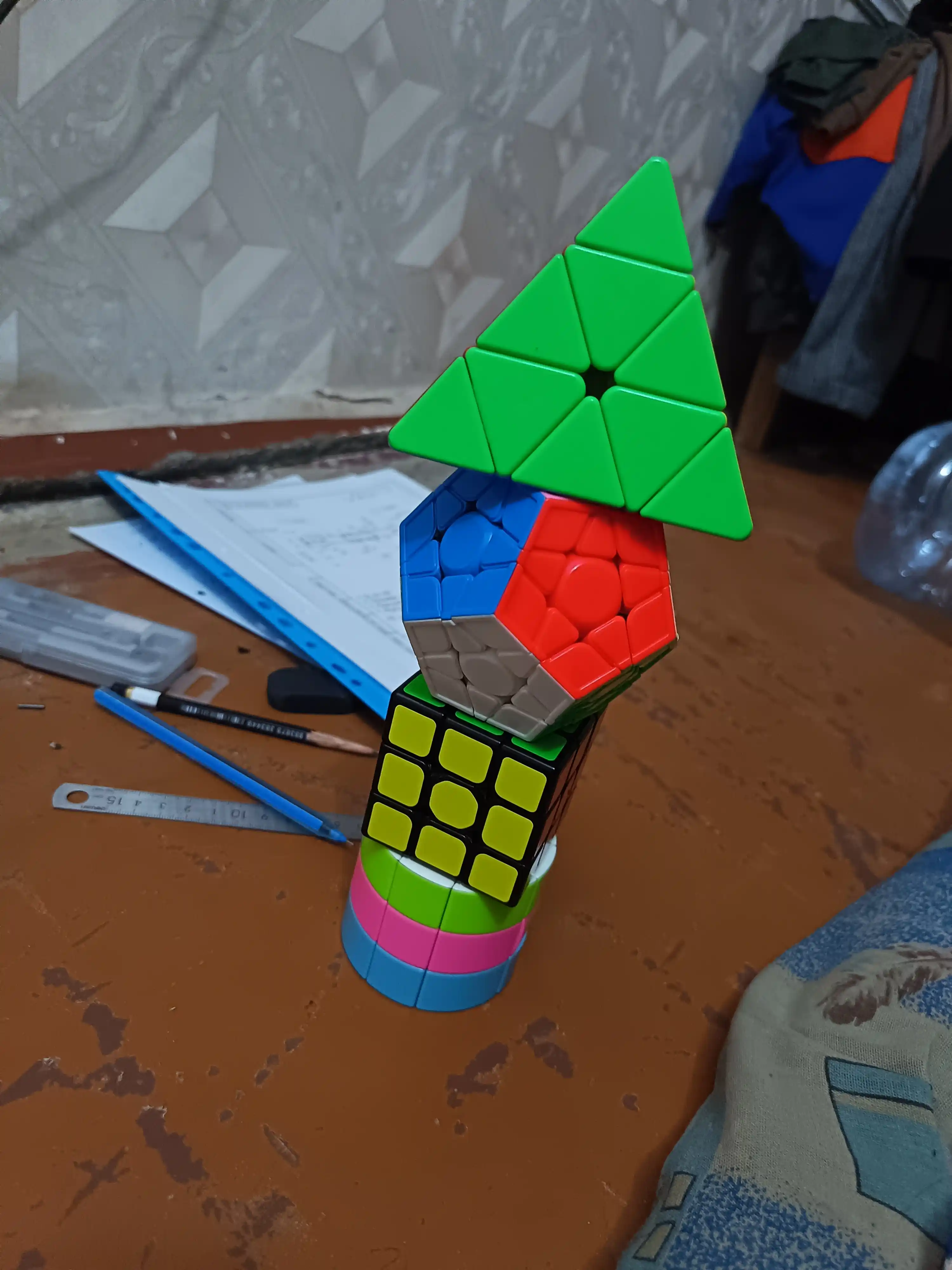 "Megamix" kubik rubik boshqotirmasi - rivojlantiruvchi,stressga qarshi o‘yinchoq