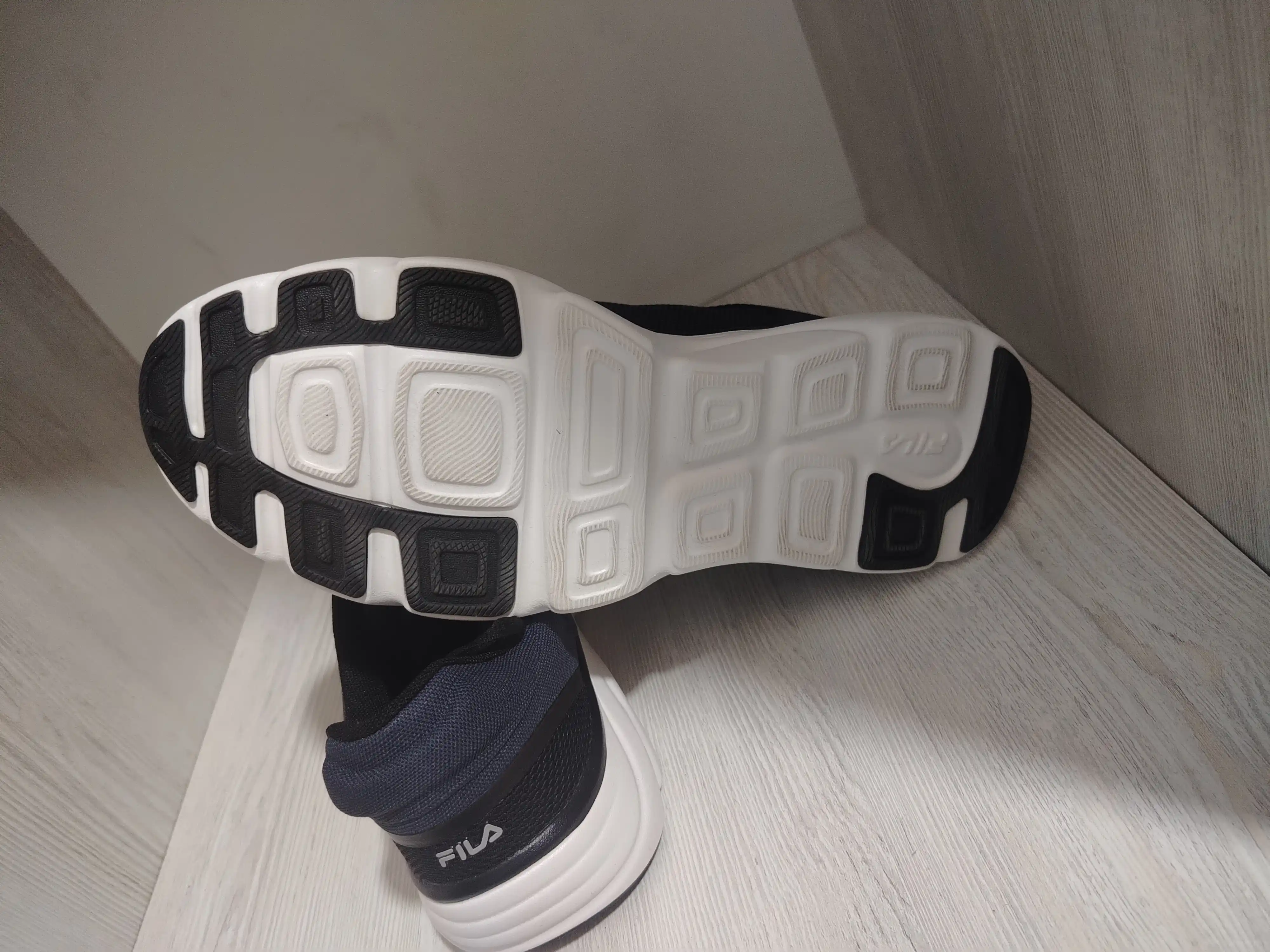 Кроссовки мужские FILA Megalite 6.0