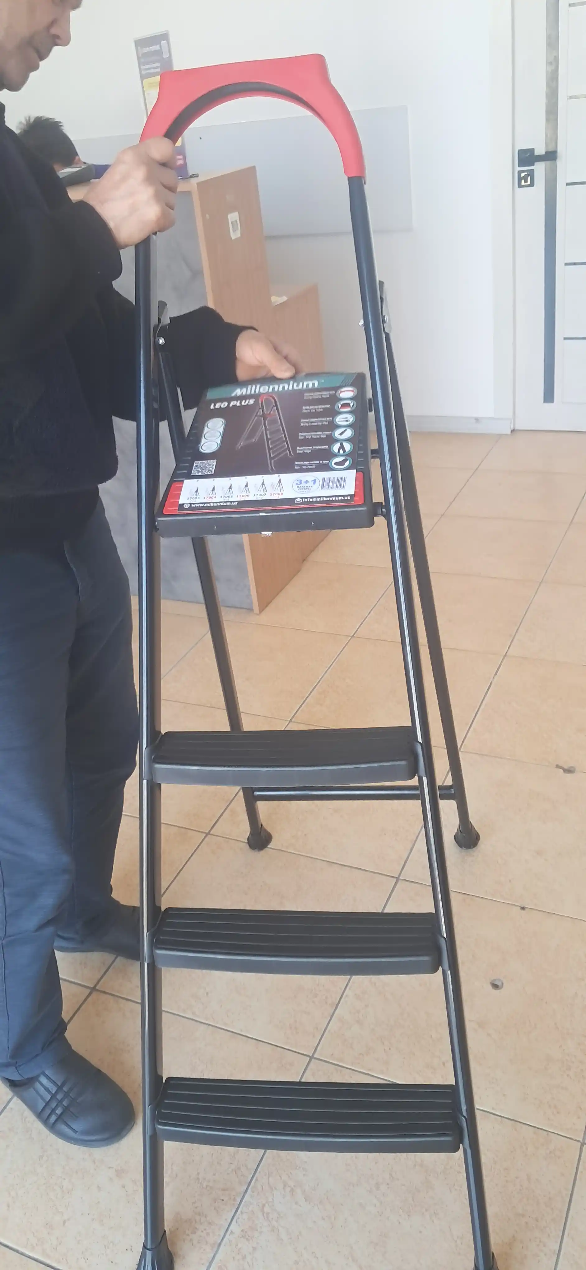 Millennium EuroTower narvoni, 4, 5, 6, 7 pog‘ona, 150 kg, metall, buklanadigan