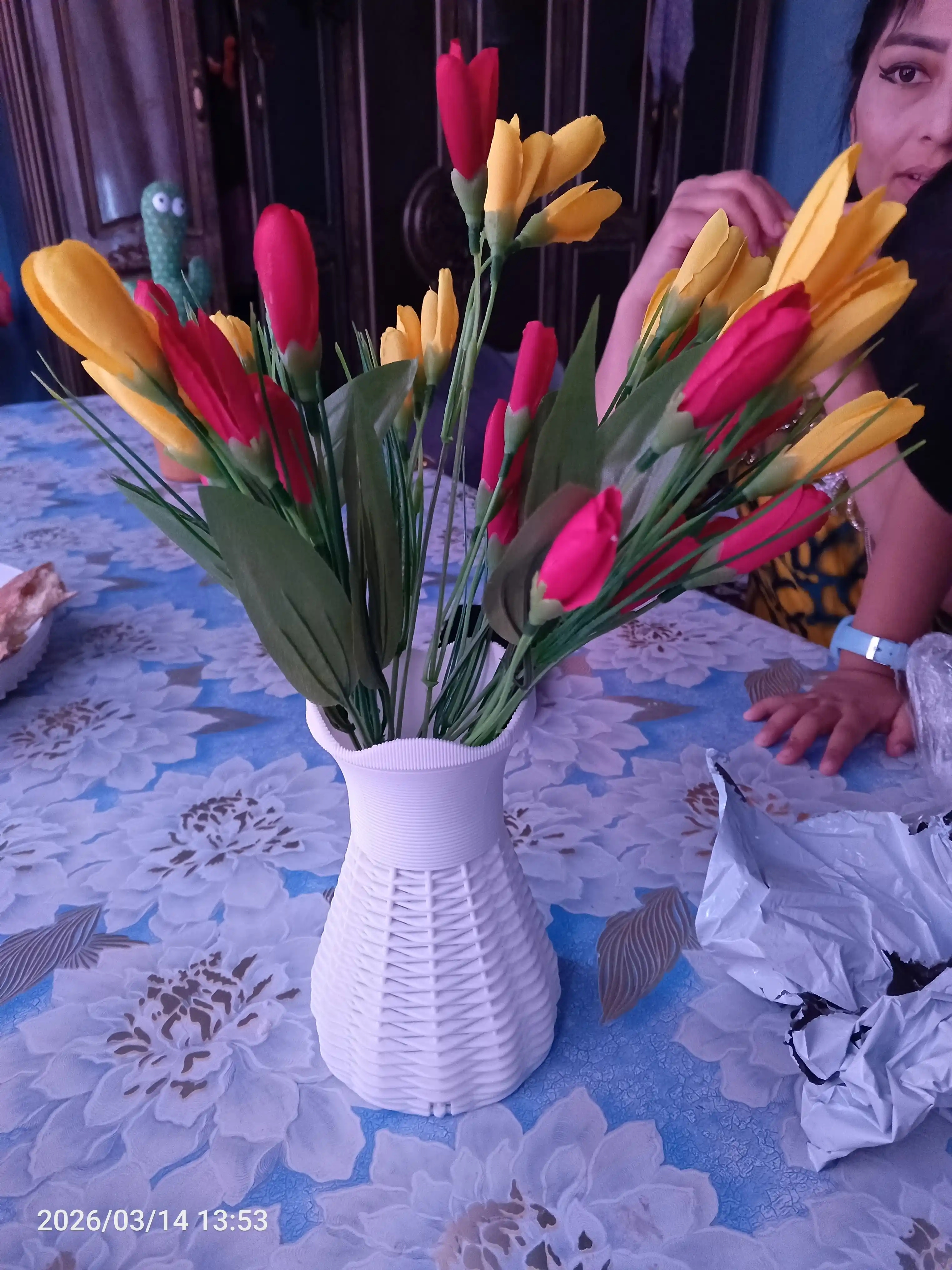 Тюльпаны, искусственные цветы