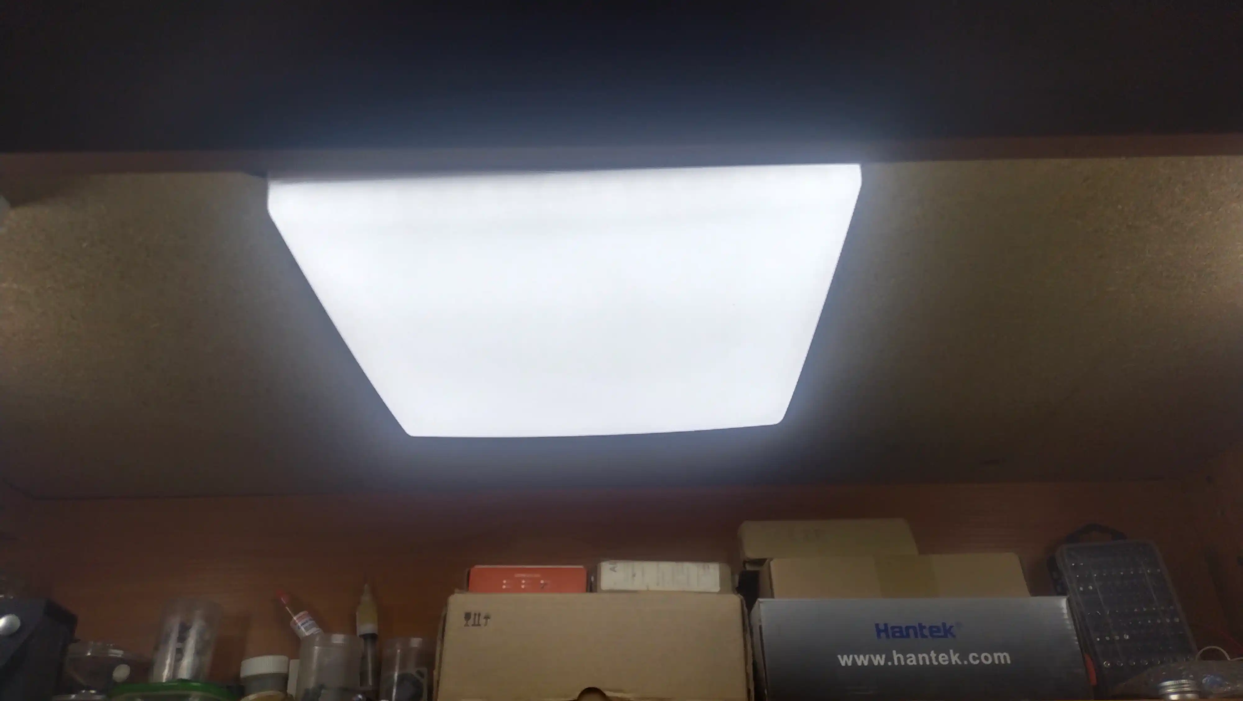 DeRun LED shiftli panel chirog'i 18–48 Vt, 6500K oq yorug‘lik