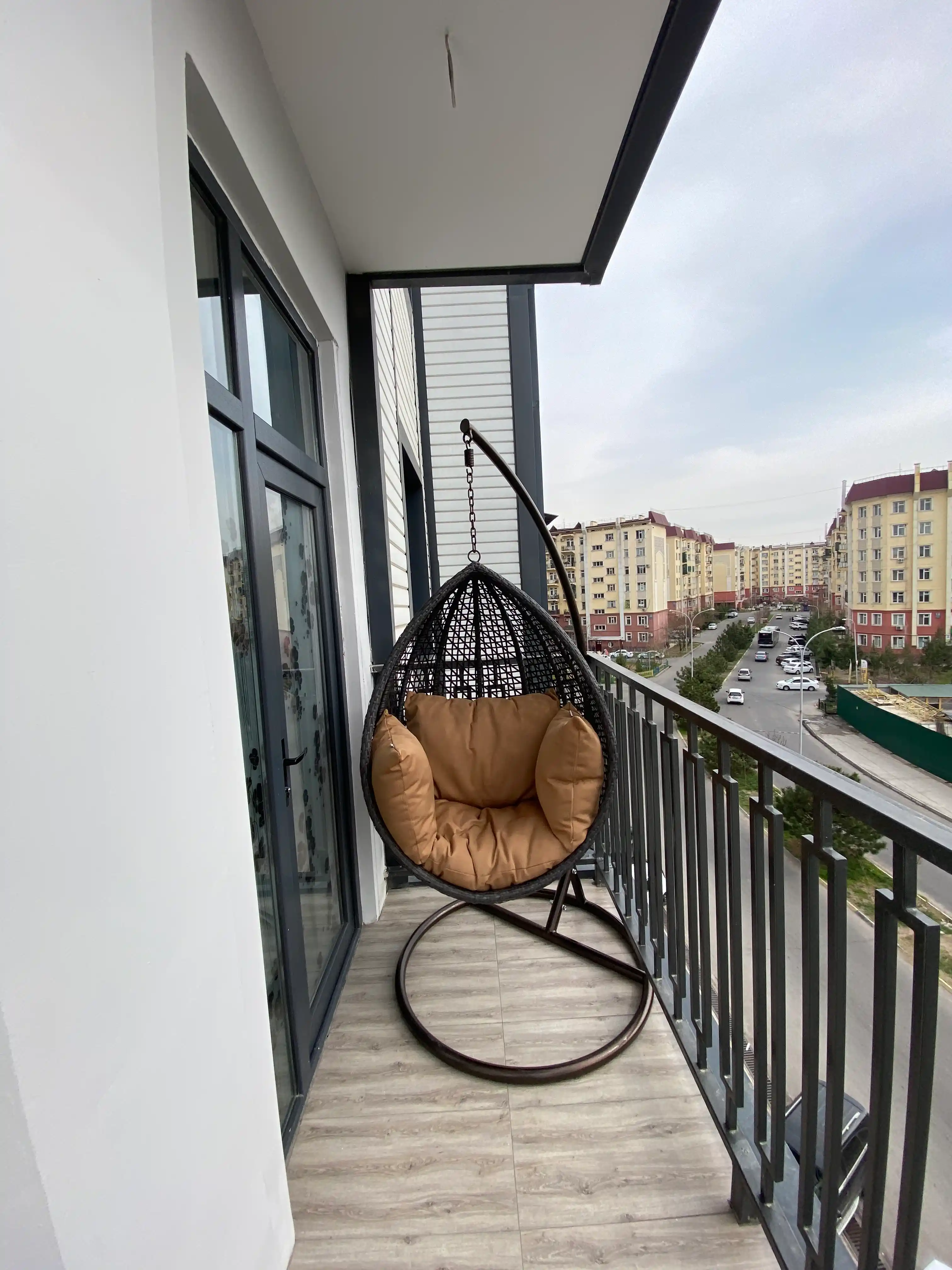 Osmali kreslo arg‘imchoq AIKO Tulpan 3, yostiqli kokon, uy, dacha, bog‘ va balkon uchun