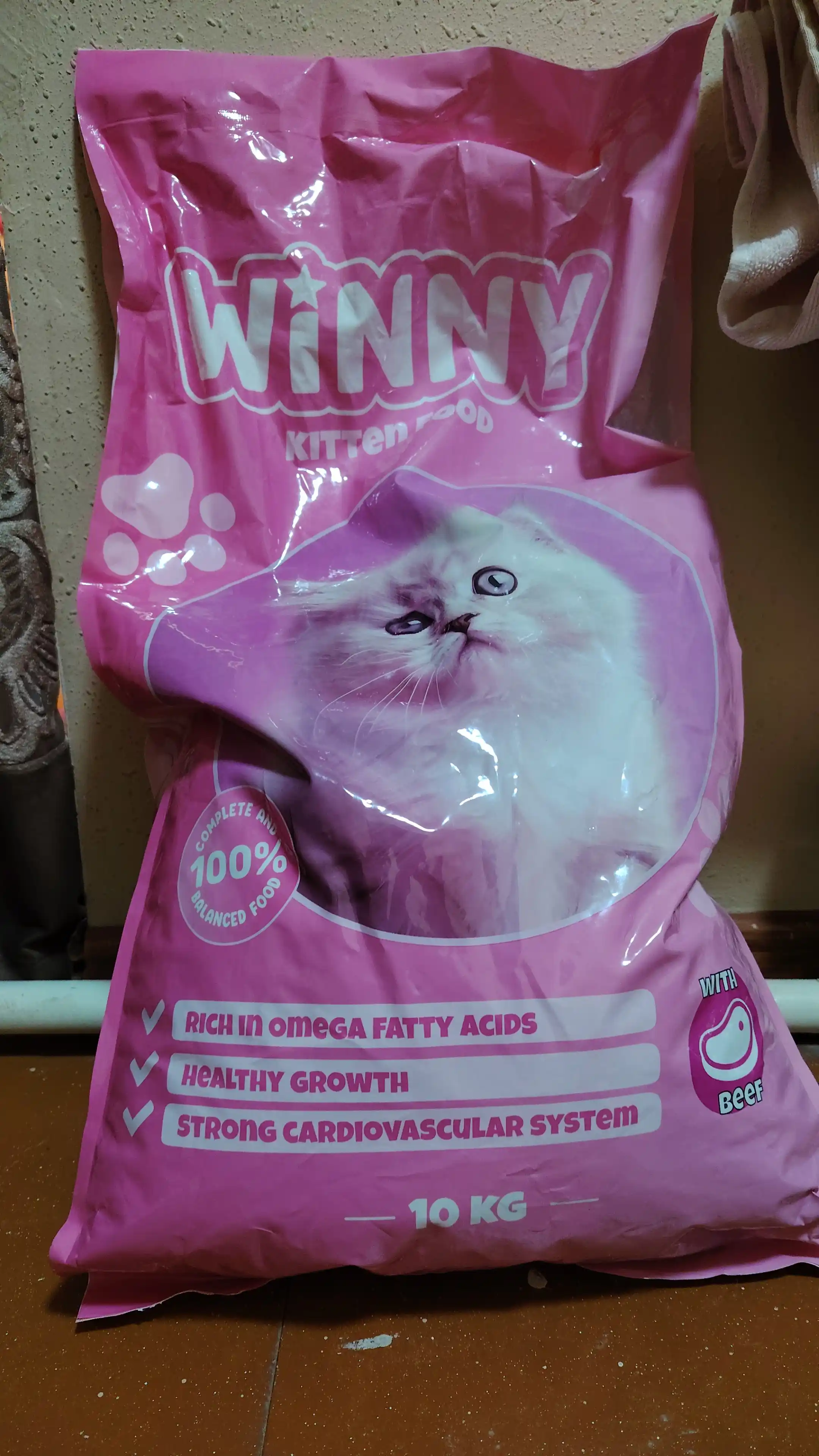 Сухой корм для котят с говядиной Winny , 2кг,10кг, (1-12 месяцев)