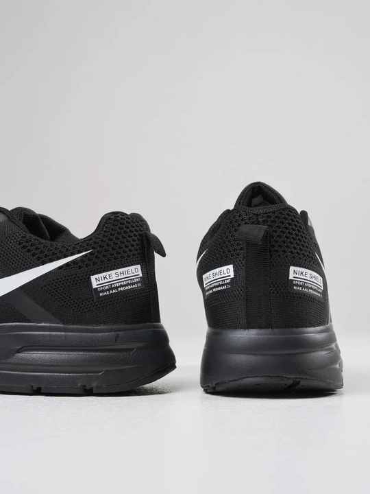Nike erkaklar krossovkalari - yengil va nafas oladigan yozgi sport poyabzali