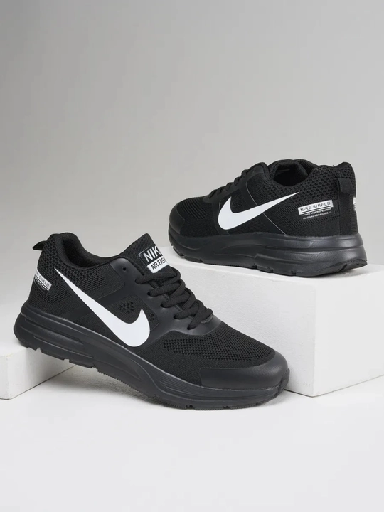 Nike erkaklar krossovkalari - yengil va nafas oladigan yozgi sport poyabzali