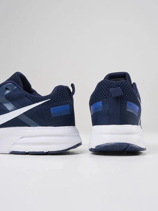 Nike erkaklar krossovkalari - yengil va nafas oladigan yozgi sport poyabzali