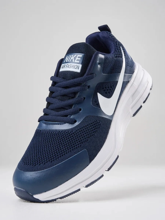 Nike erkaklar krossovkalari - yengil va nafas oladigan yozgi sport poyabzali