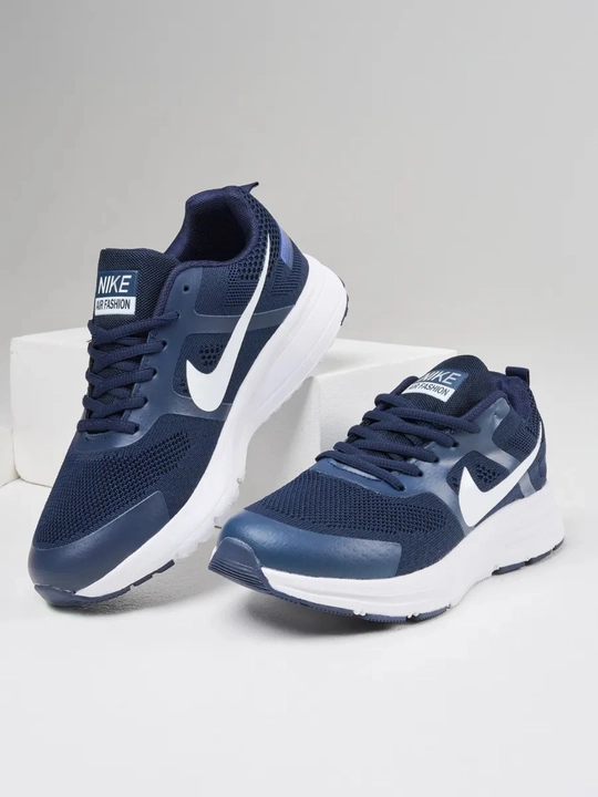 Nike erkaklar krossovkalari - yengil va nafas oladigan yozgi sport poyabzali