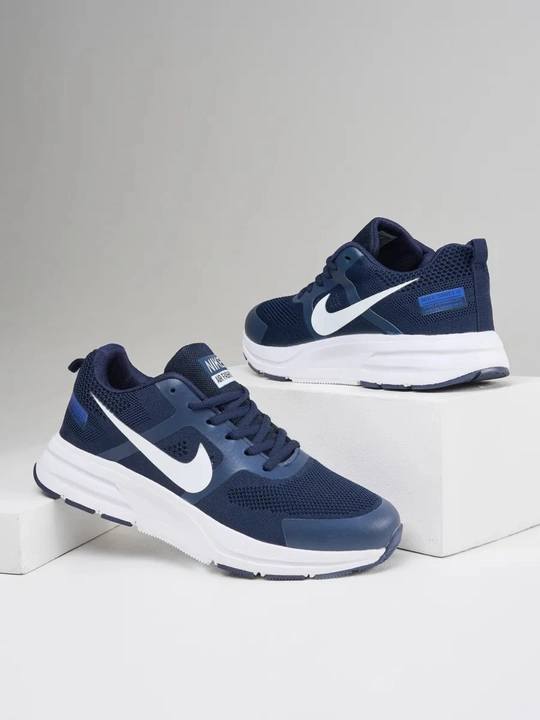Nike erkaklar krossovkalari - yengil va nafas oladigan yozgi sport poyabzali