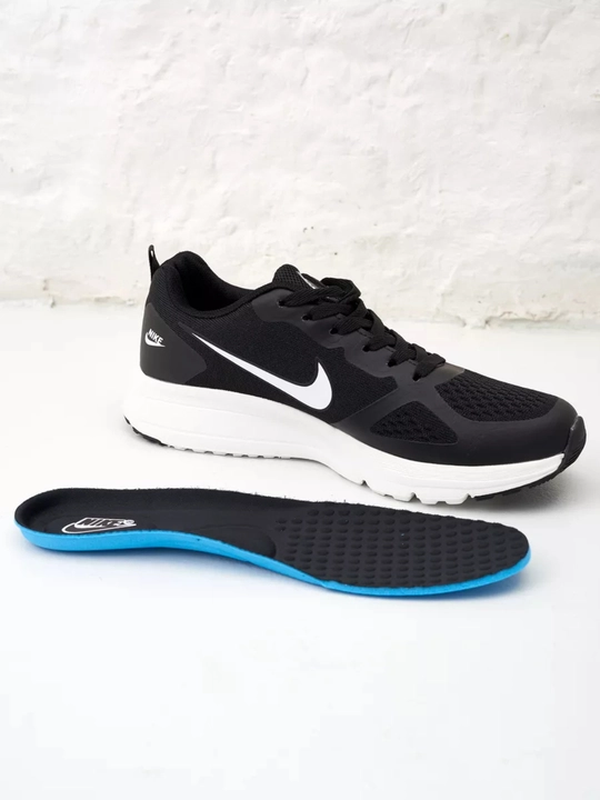 Nike erkaklar krossovkalari - yengil va nafas oladigan yozgi sport poyabzali