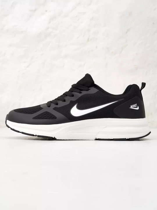 Nike erkaklar krossovkalari - yengil va nafas oladigan yozgi sport poyabzali