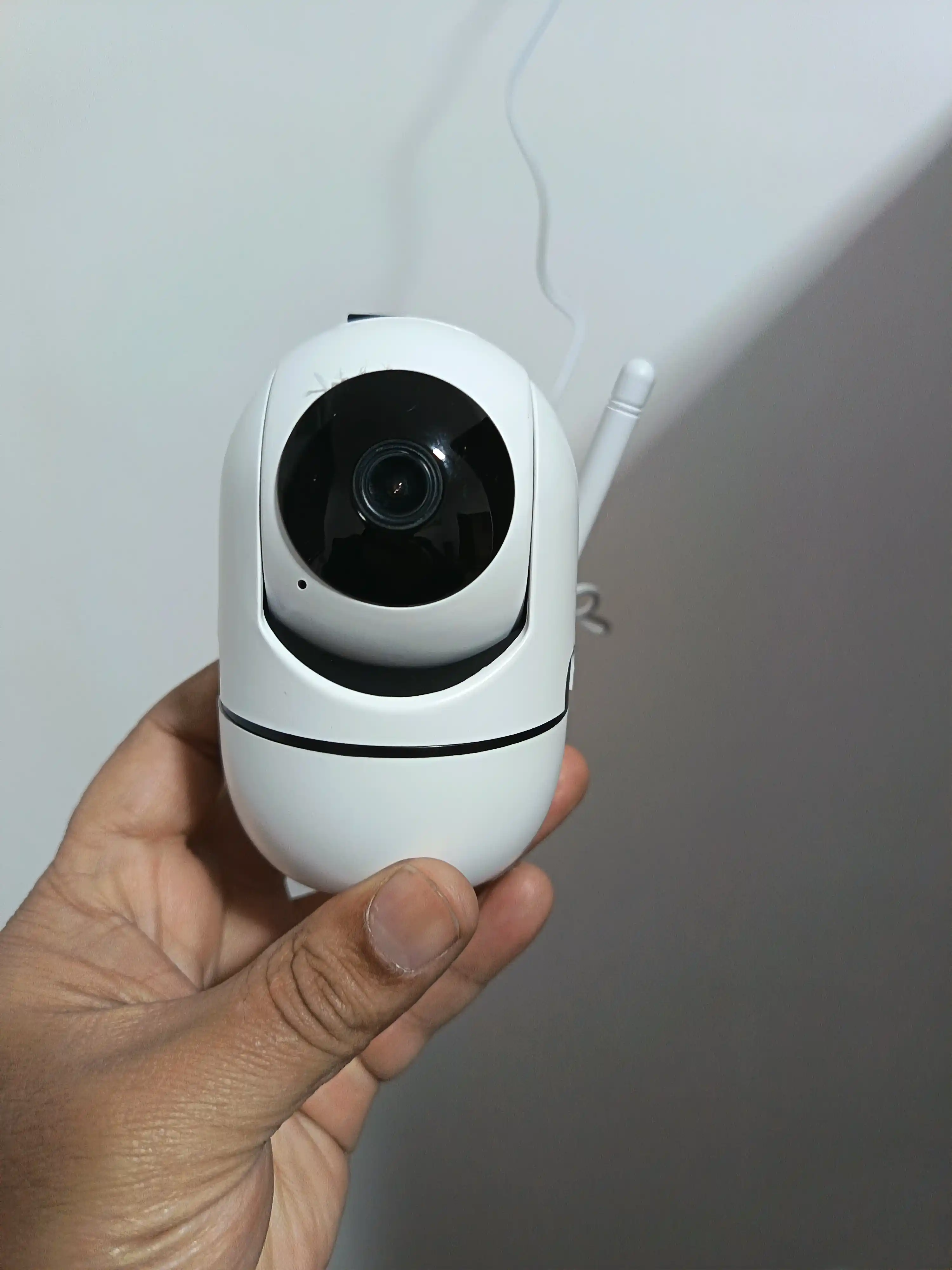 Juft linzali va harakat sensoriga ega Wi-Fi video kuzatuv kamerasi