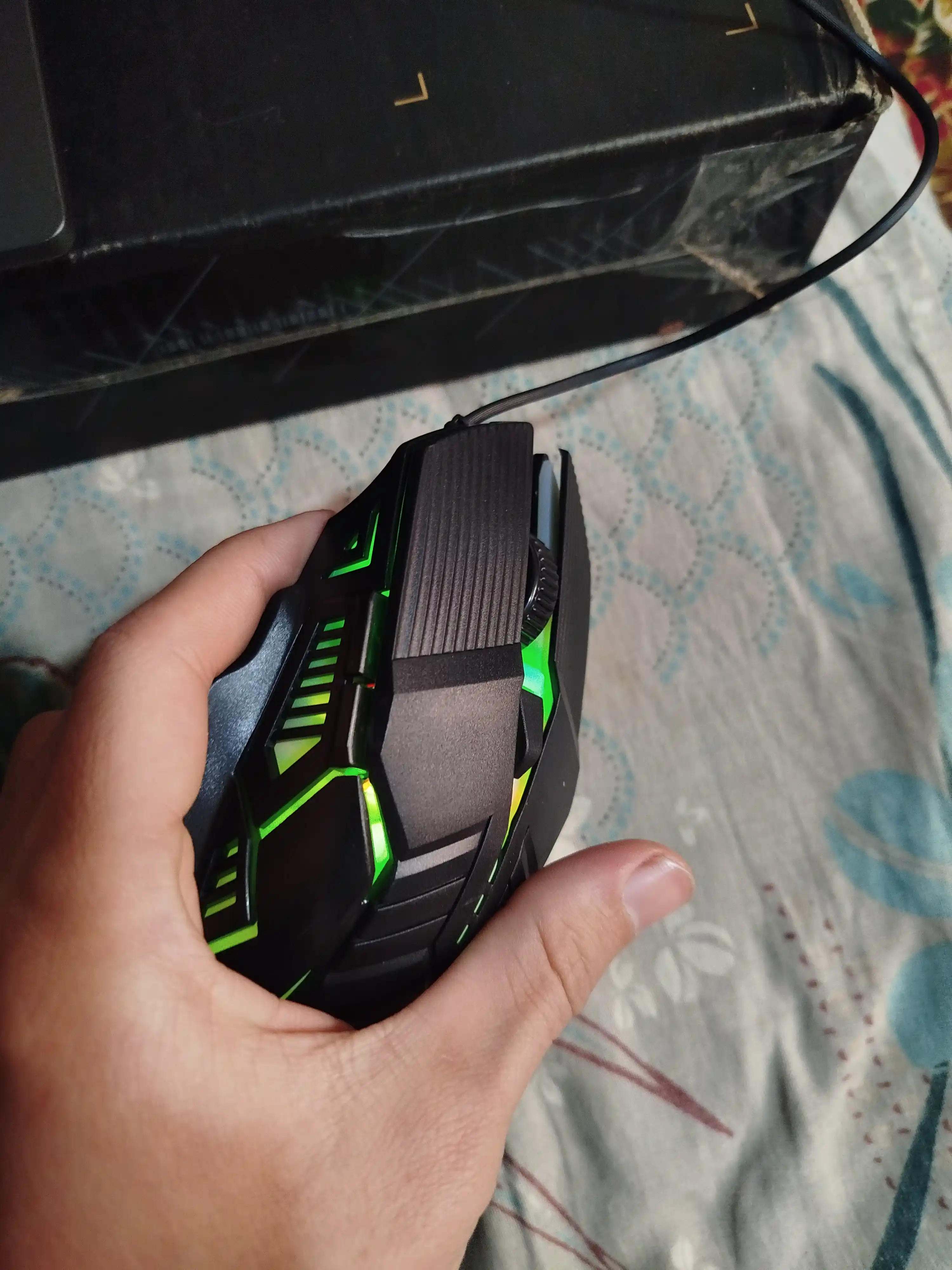 Проводная  игровая мышь GM6,  3200DPI со светодиодом RGB