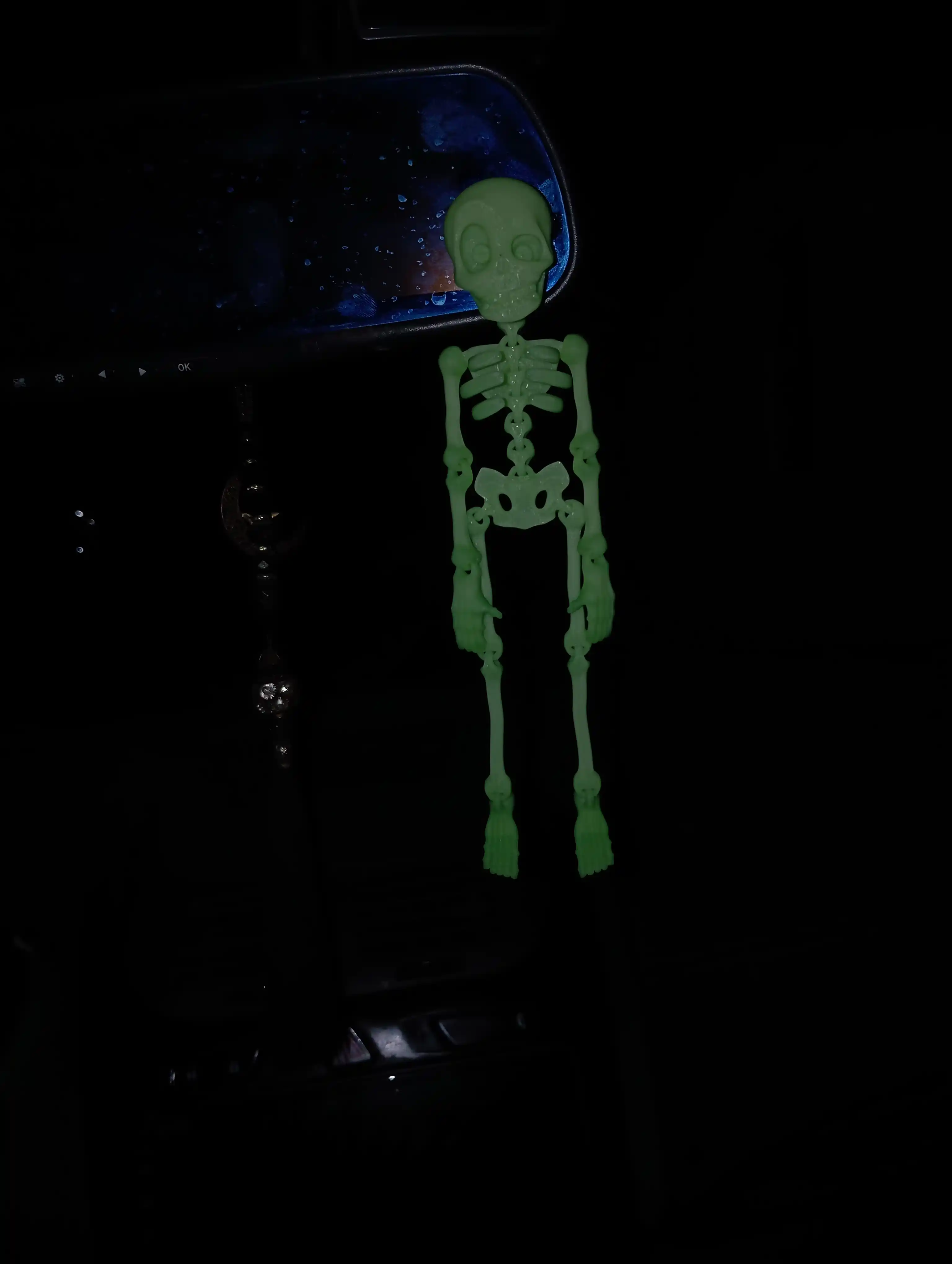 Harakatlanuvchi skelet figurasi