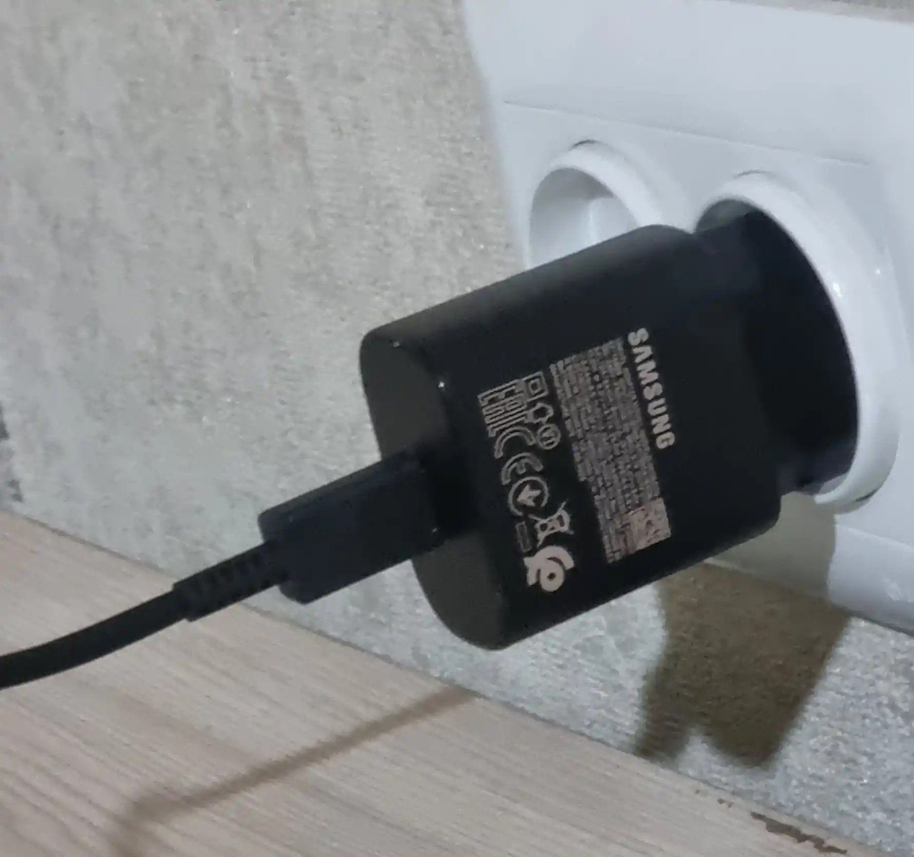 Samsung зарядное устройство 25 W с кабелем Type-C, очень быстрая зарядка