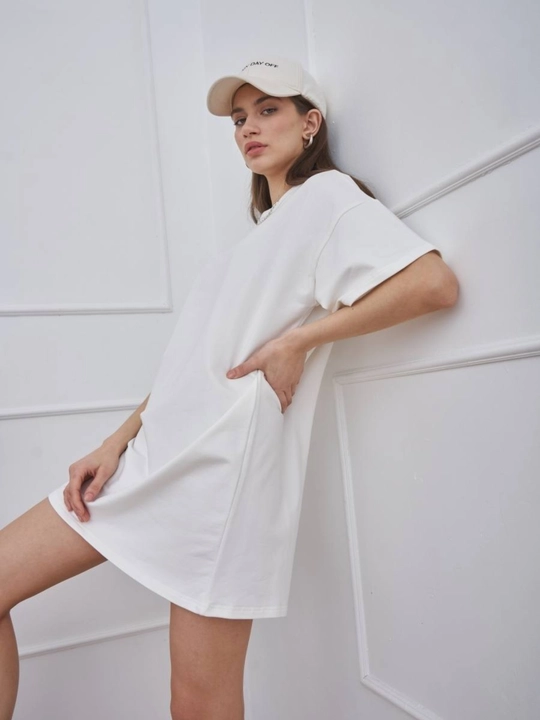 Ayollar uchun oversize futbolka-ko‘ylak, erkin fason, paxta, o‘lcham S–XL