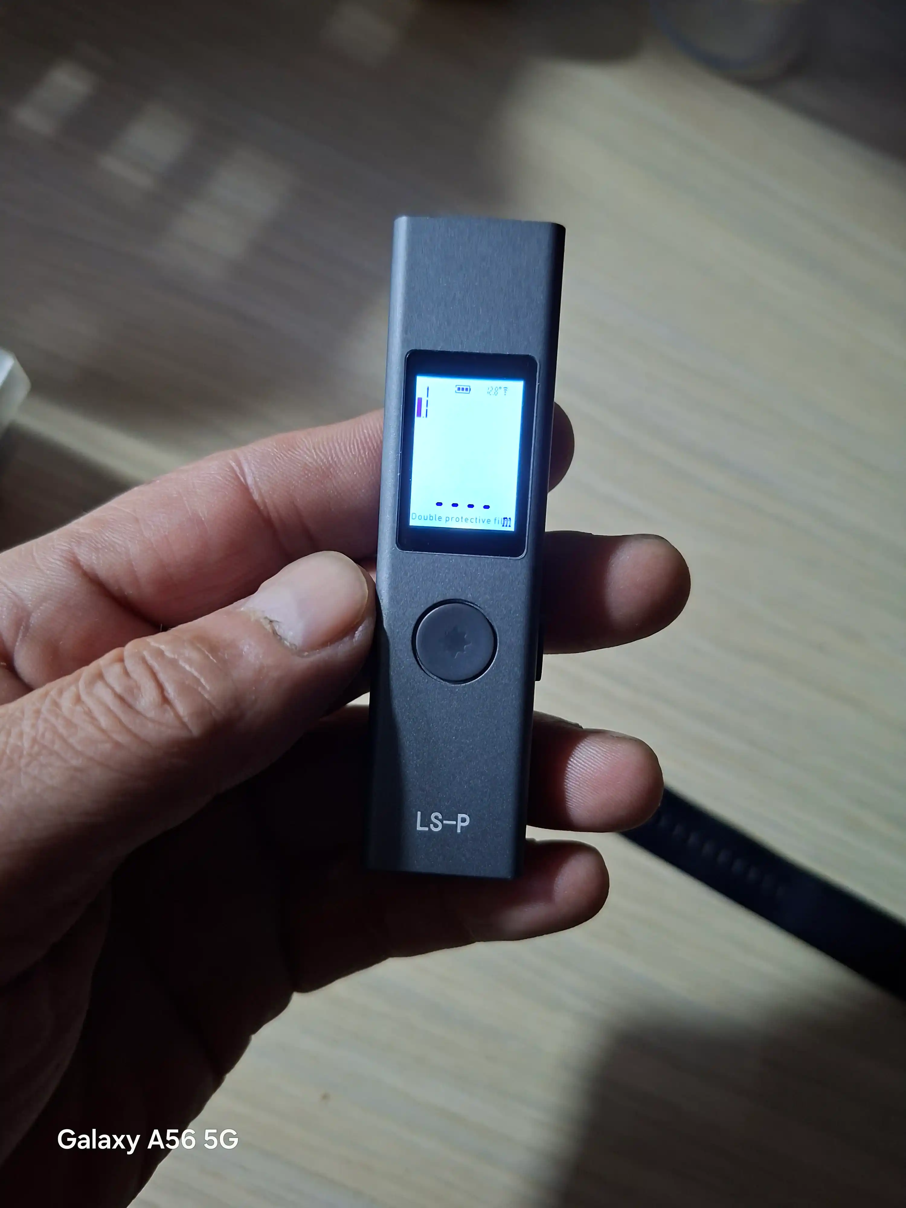 Xiaomi AtuMan Duka ta'mirlash va qurish uchun lazerli lenta o'lchovi