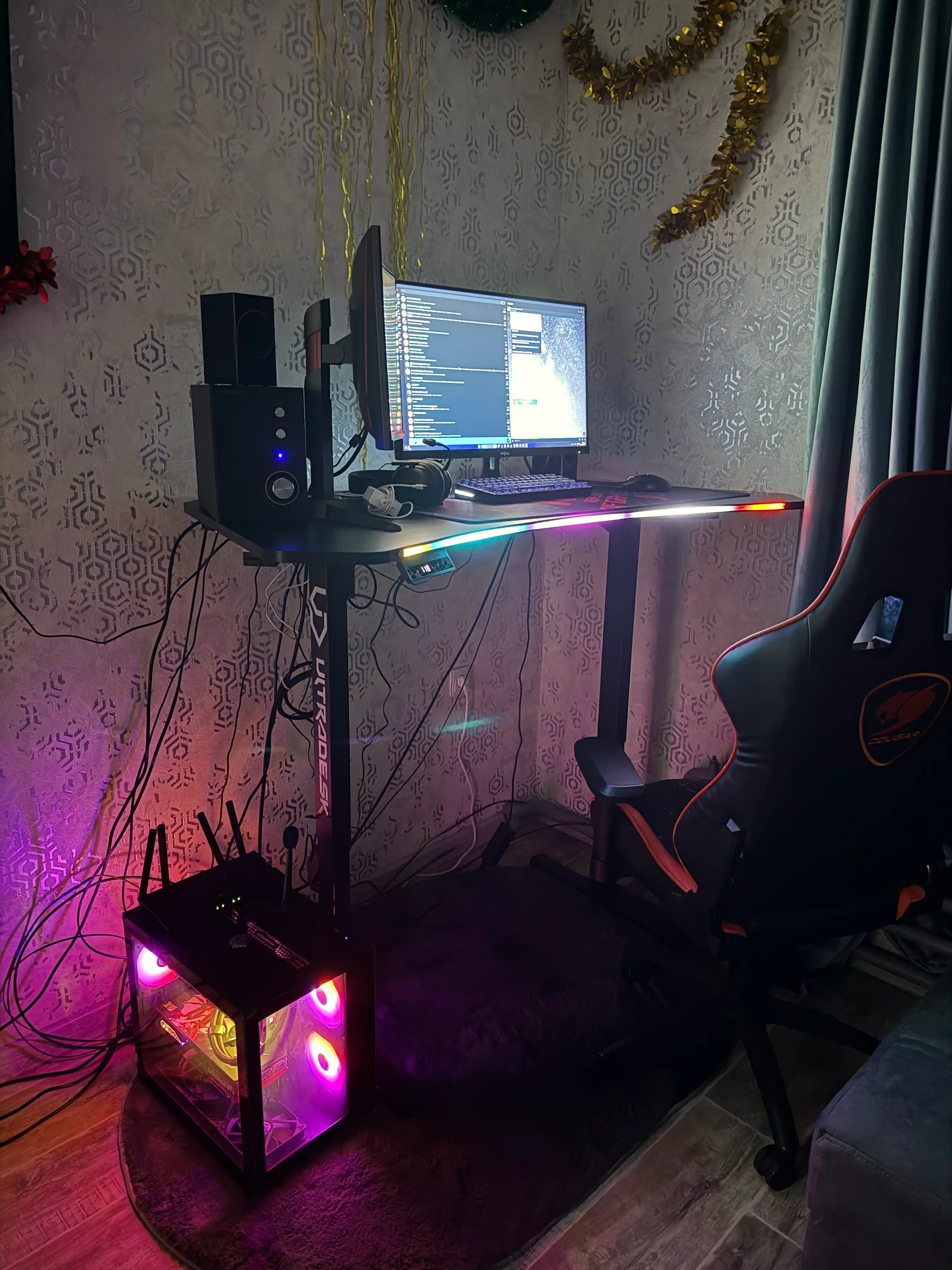 144×74 sm o‘lchamdagi elektr boshqariladigan kompyuter stoli, RGB yoritgichli, Level2 karbon stol