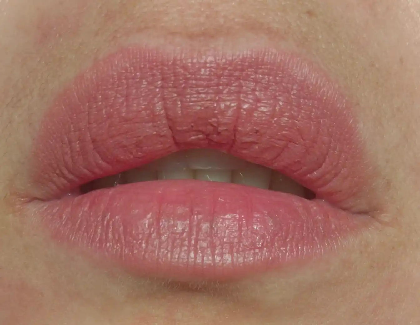 Матовая помада для губ Romantic Beauty нюдовые оттенки