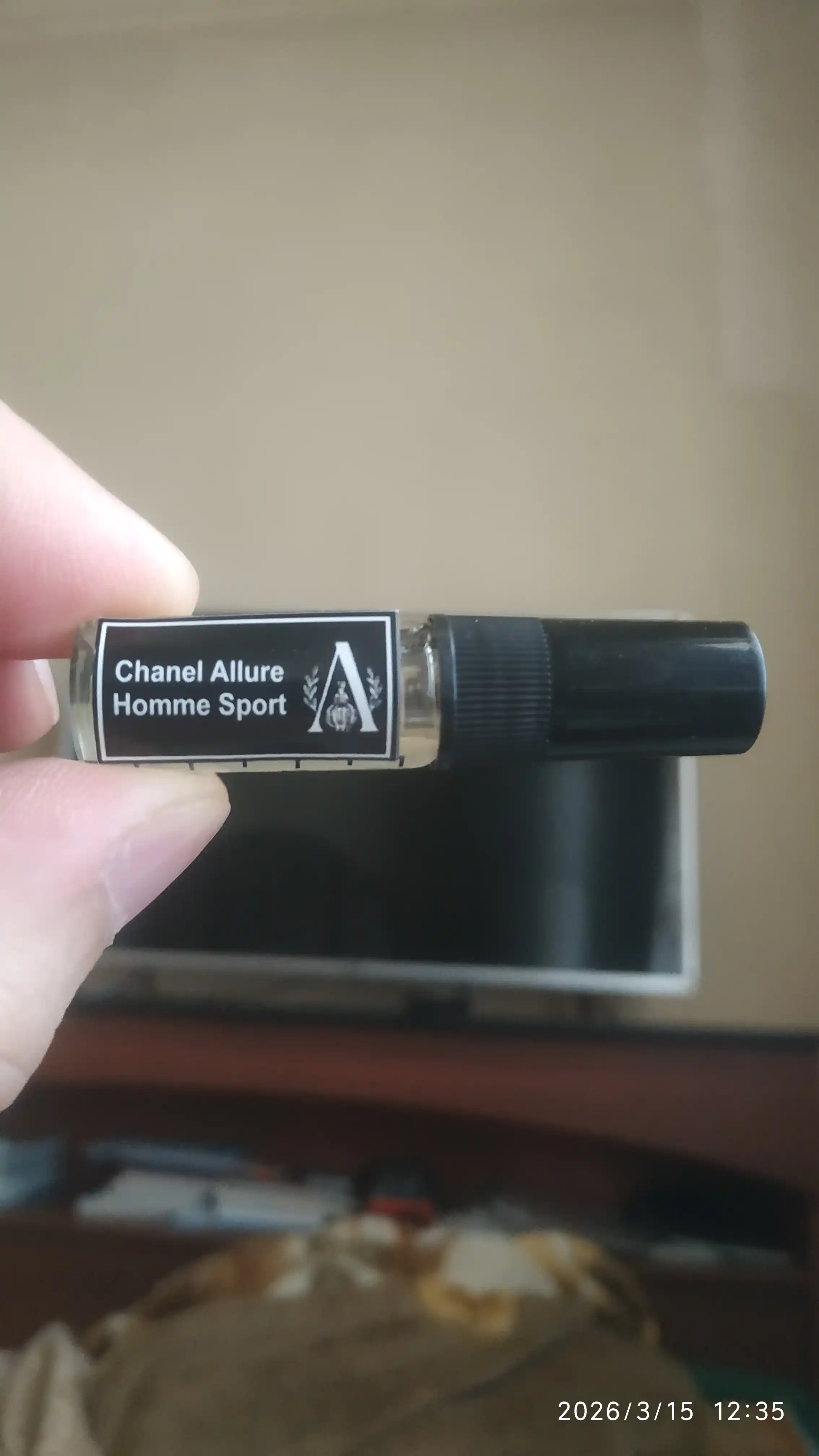 Atirlar erkaklar  Chanel Allure Homme Sport, erkaklar atirlari yozgi va kuzgi raspiv duxi