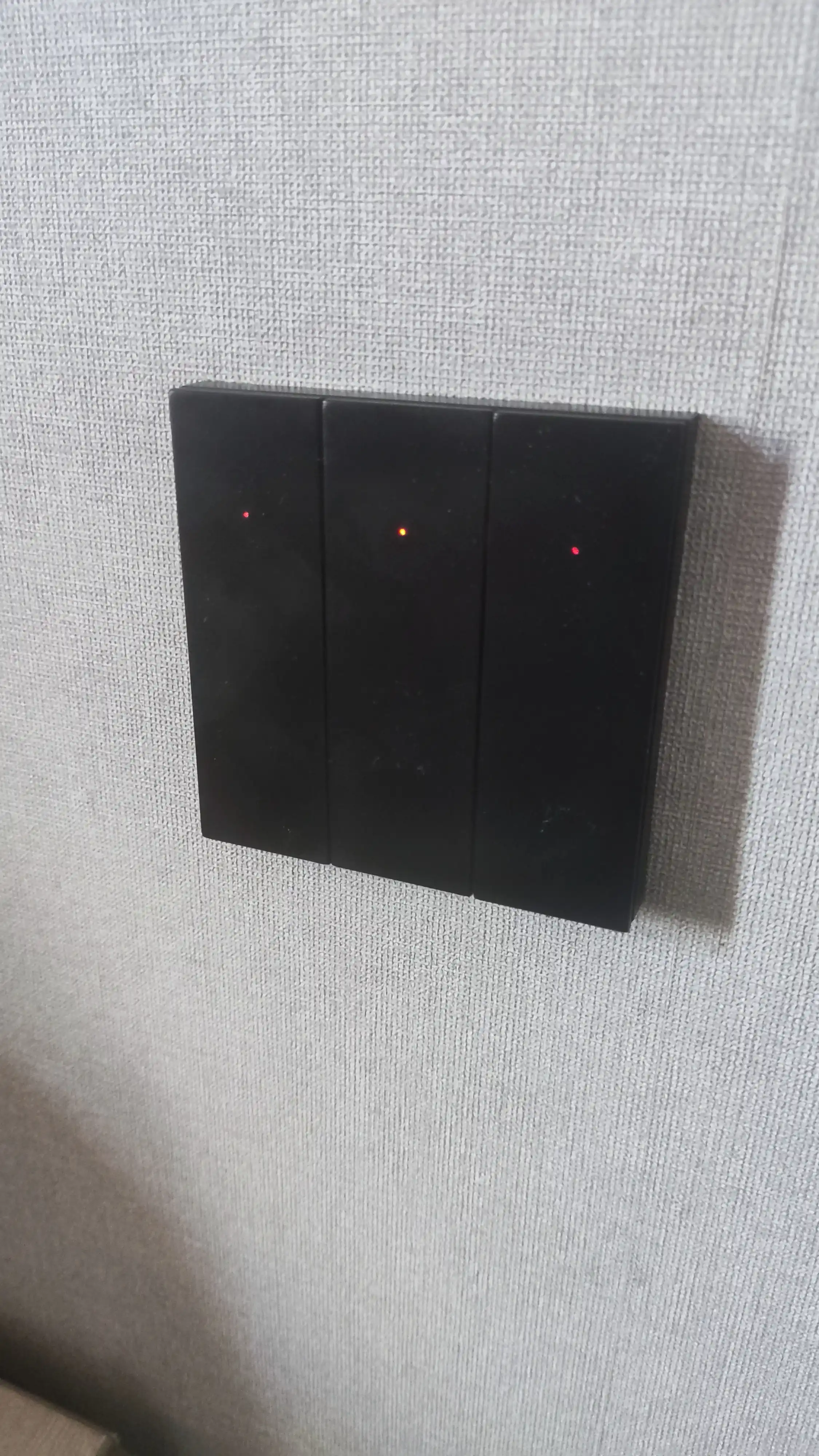 Aqlli o‘chirgich Wi-Fi, 1-2–3 zonali, LED indikatorli, devor uchun