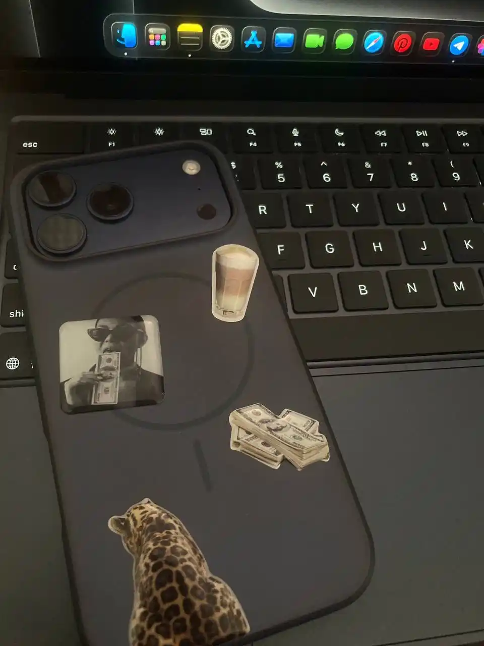 3D nakleyka, stiker telefon, iPhone va noutbuklar uchun