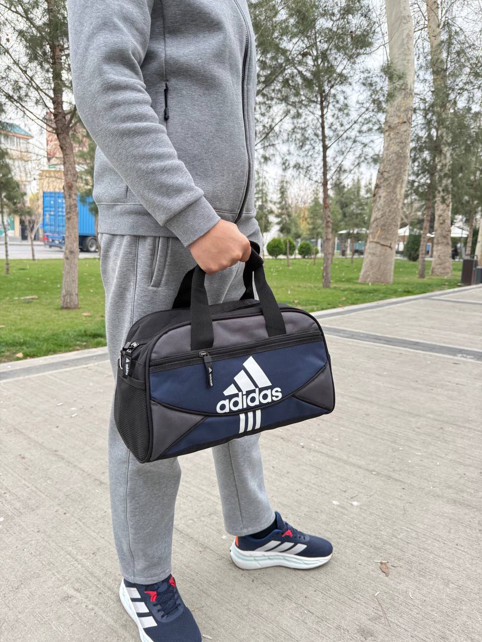 Kichik sport sumka 15L, sayohat va fitnes uchun, yengil va sig‘imli yo‘l sumkasi adidas