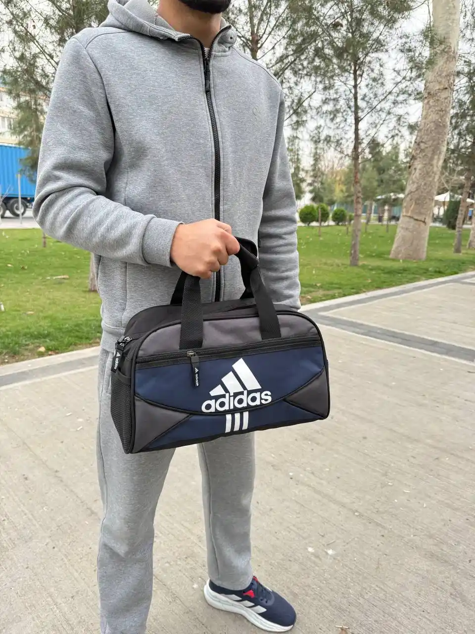 Kichik sport sumka 15L, sayohat va fitnes uchun, yengil va sig‘imli yo‘l sumkasi adidas