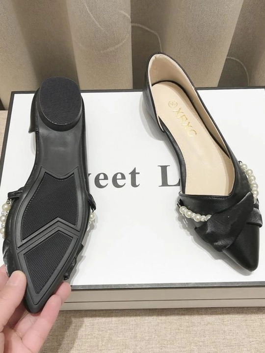 Chanel uslubidagi ayollar baletkalari, uchi o‘tkir klassik ayollar tuflilari