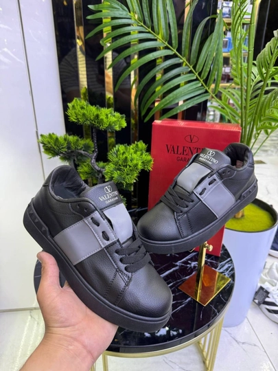 Мужские кеды (кроссовки) в стиле Valentino Garavani, экокожа — REKKROS-VALENTIN-ТЕМНСЕР-36