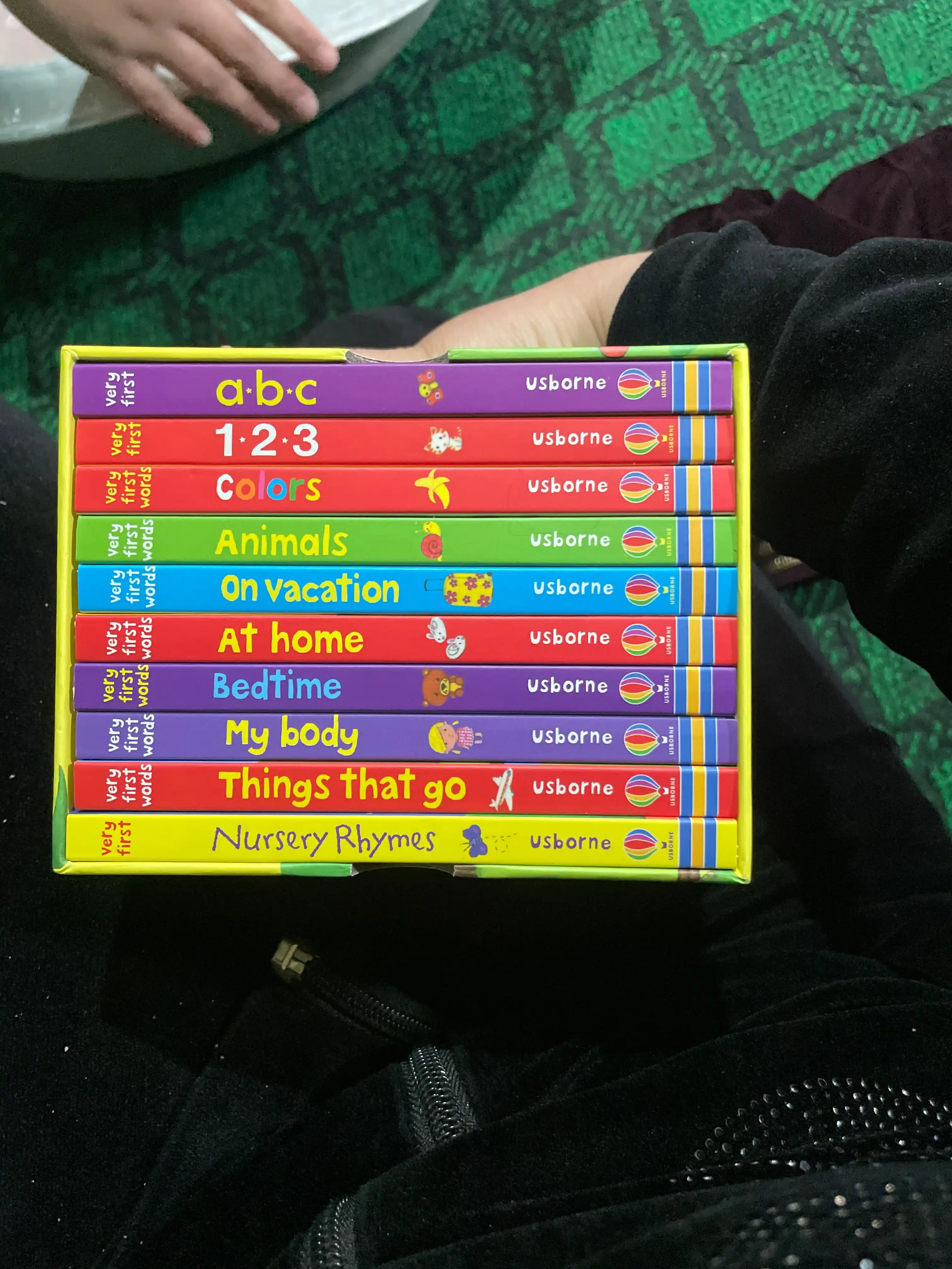 Ingiliz tilini o'rgatish uchun Usborne kitobi, qattiq muqovali bolalar kitoblari, 10 dona