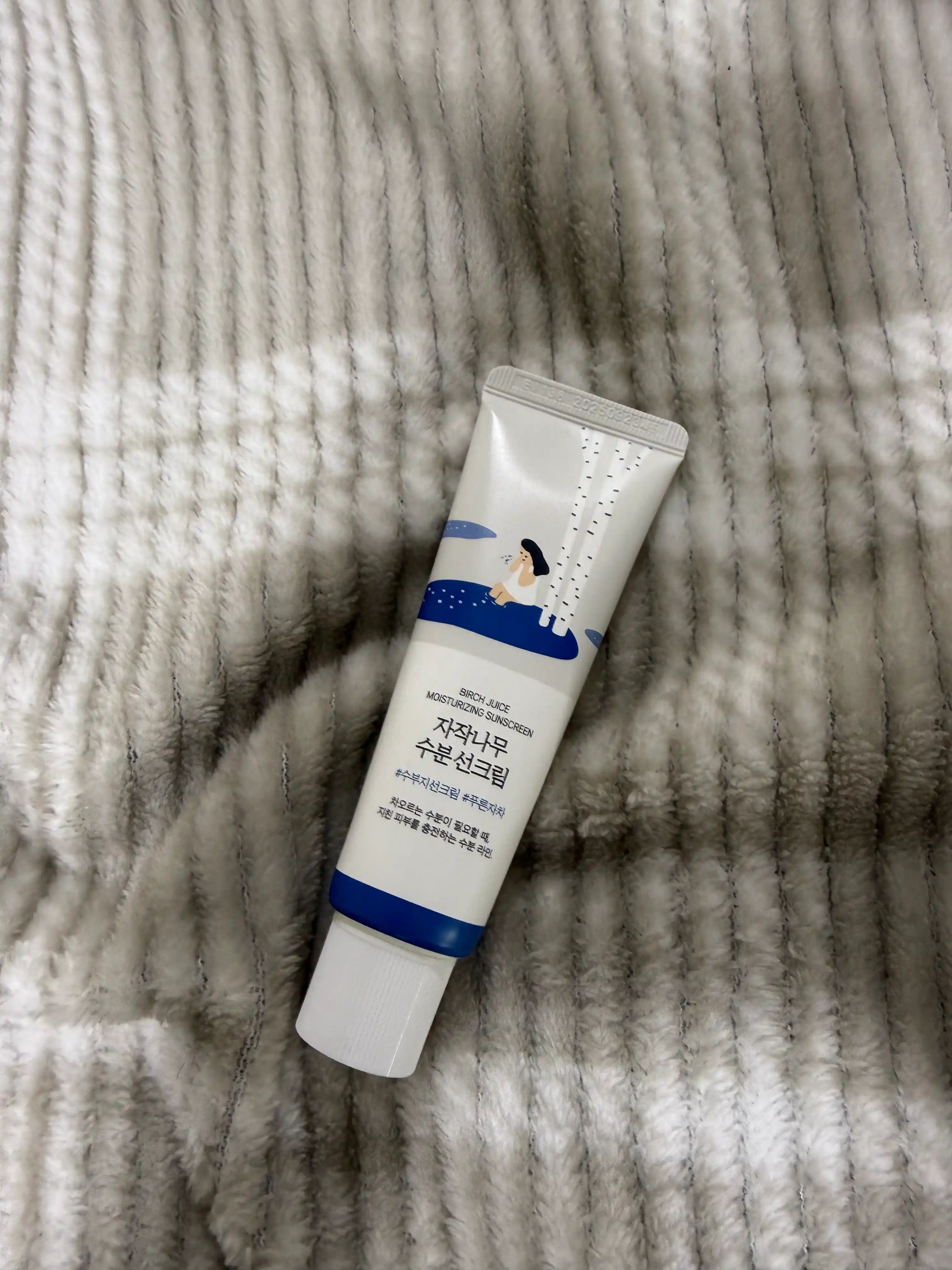 Солнцезащитный крем Round Lab Birch Juice Moisturizing Sunscreen SPF50+ PA++++, 50 мл