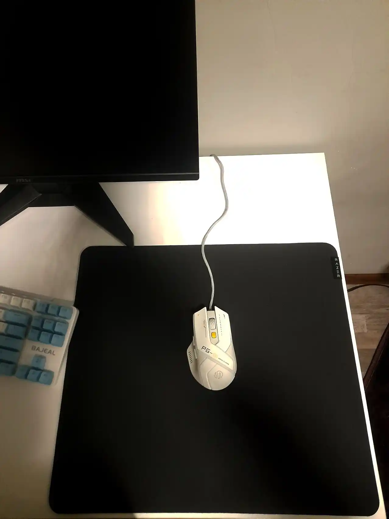 Игровой коврик для мыши Razer Gigantus V2, размер: средний/большой
