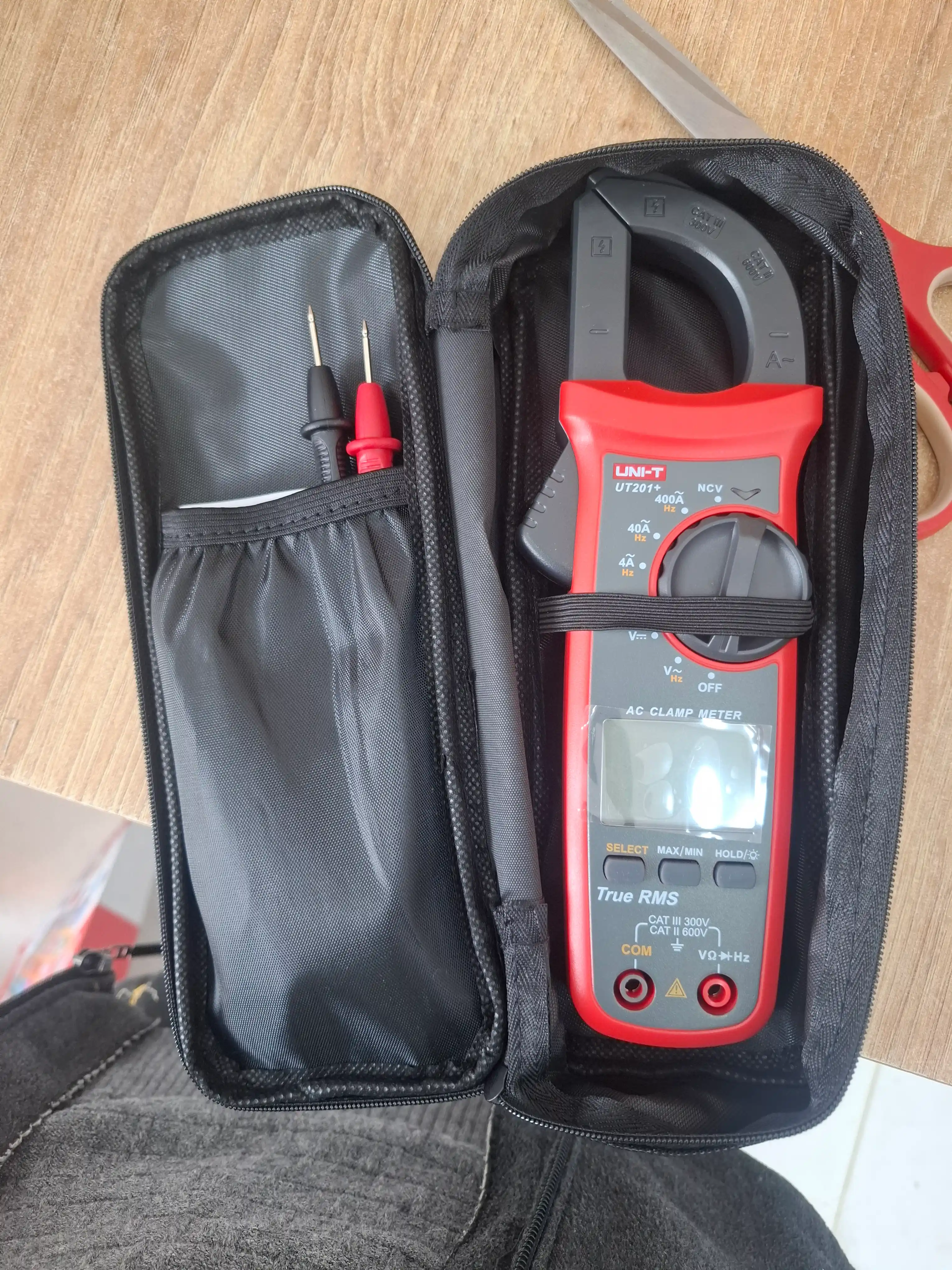 Raqamli oqim qisqich o'lchagich UNIT UT 201+, tester, multimetr