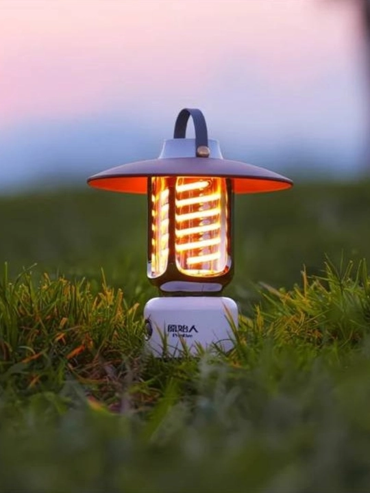 Kamping chirog'i 2 tasi 1 da: Retro-lampa va kuchli qo'l fonari (2500 mAch)