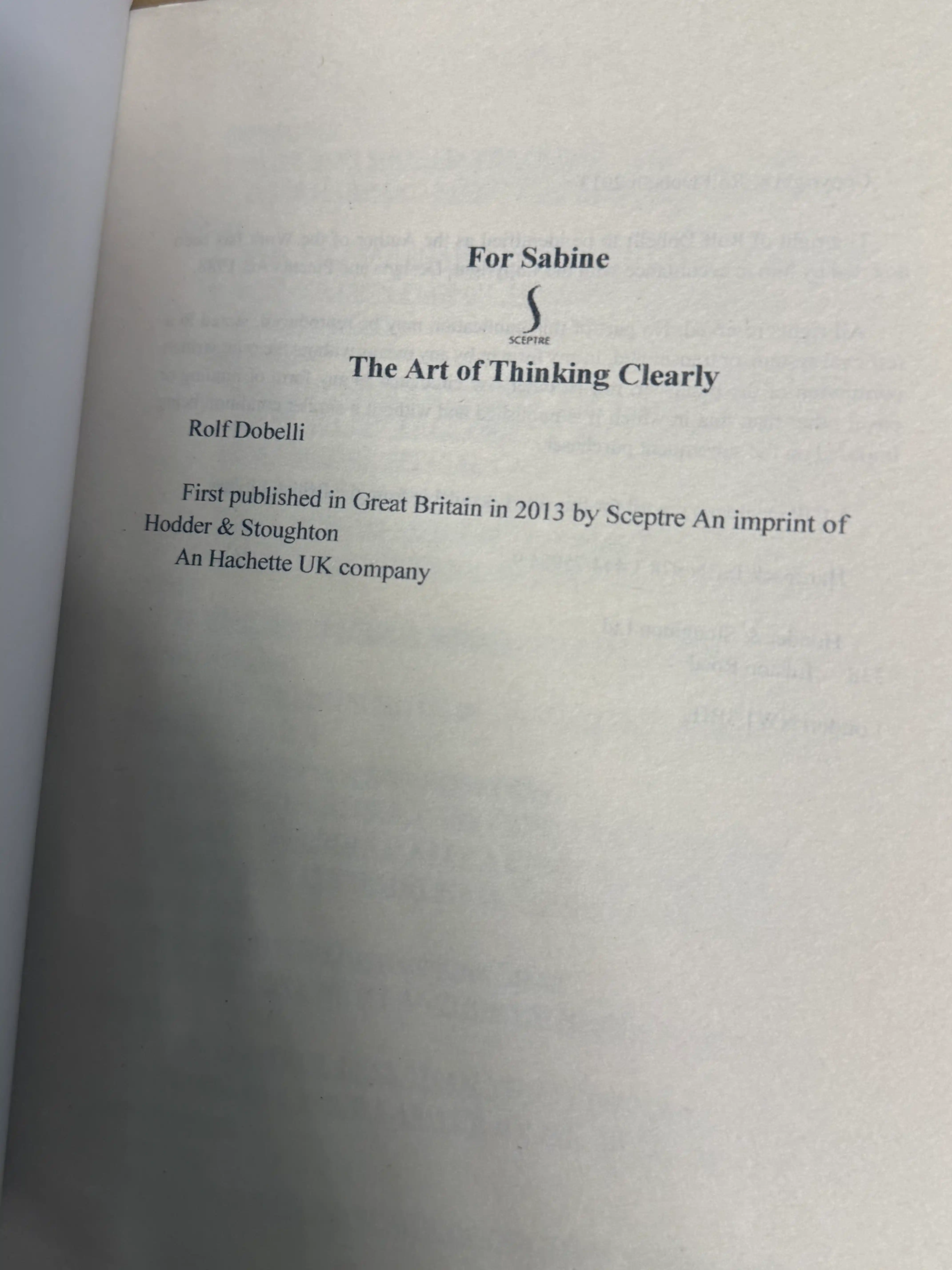 The art of thinking clearly. Rolf Dobelli (Книга на английском языке)