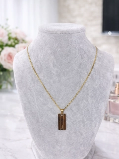 Золотистый хаки